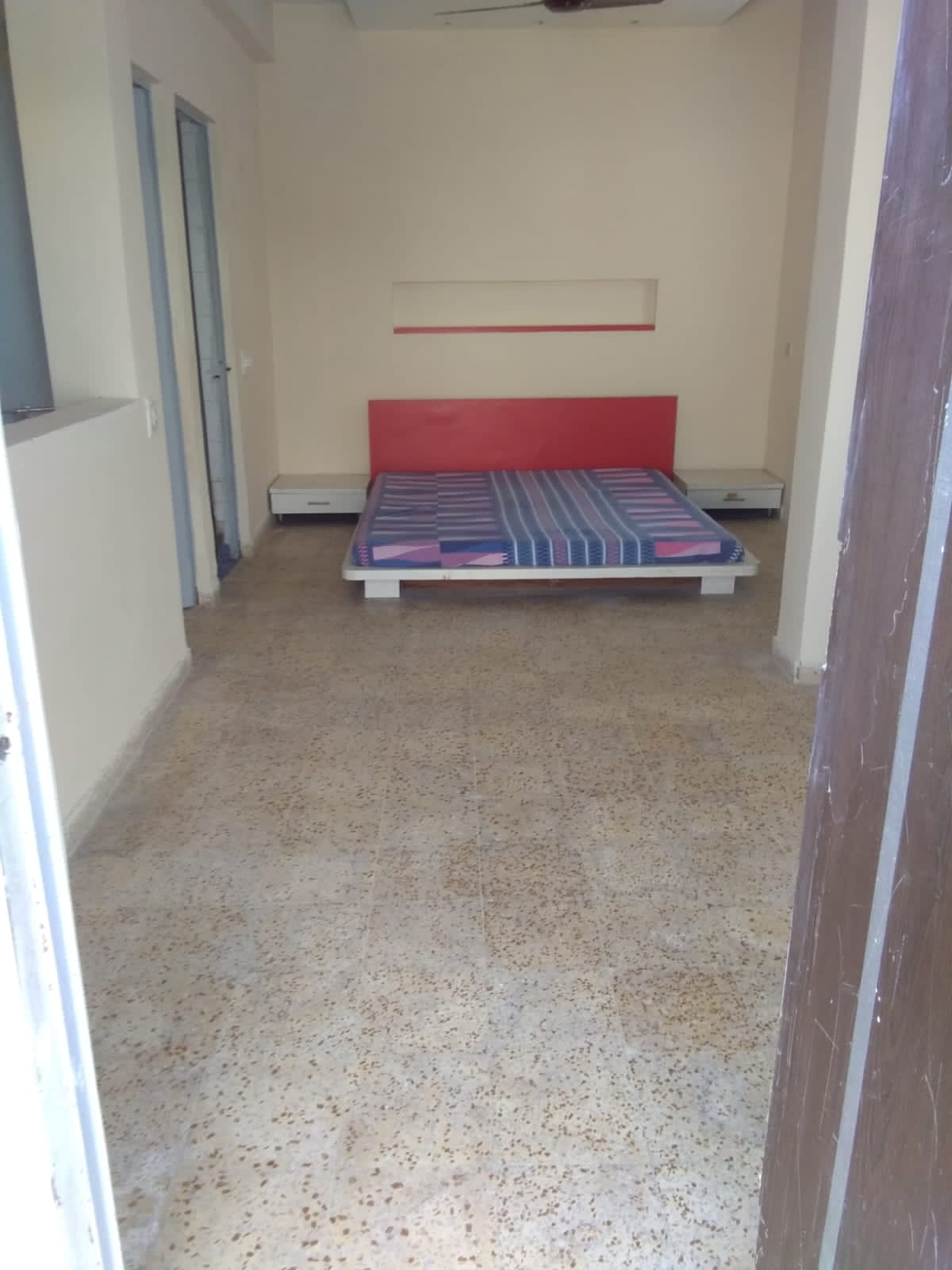 3 BHK 210 Sq. Yrd. Residential Flat / Appartment for Sell in Thaltej Ahmedabad - Media 4