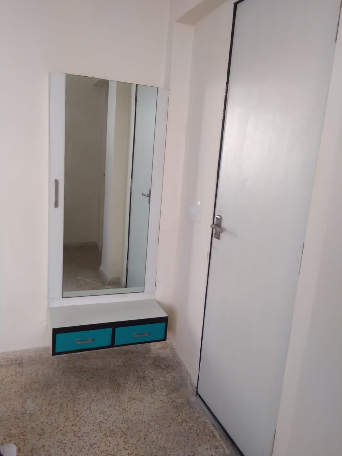 3 BHK 210 Sq. Yrd. Residential Flat / Appartment for Sell in Thaltej Ahmedabad - Media 7