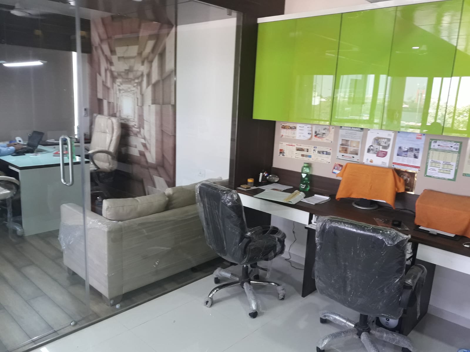 Office 872 Sq. Ft. Commercial Office for Sell in Ambli Ahmedabad - Media 2