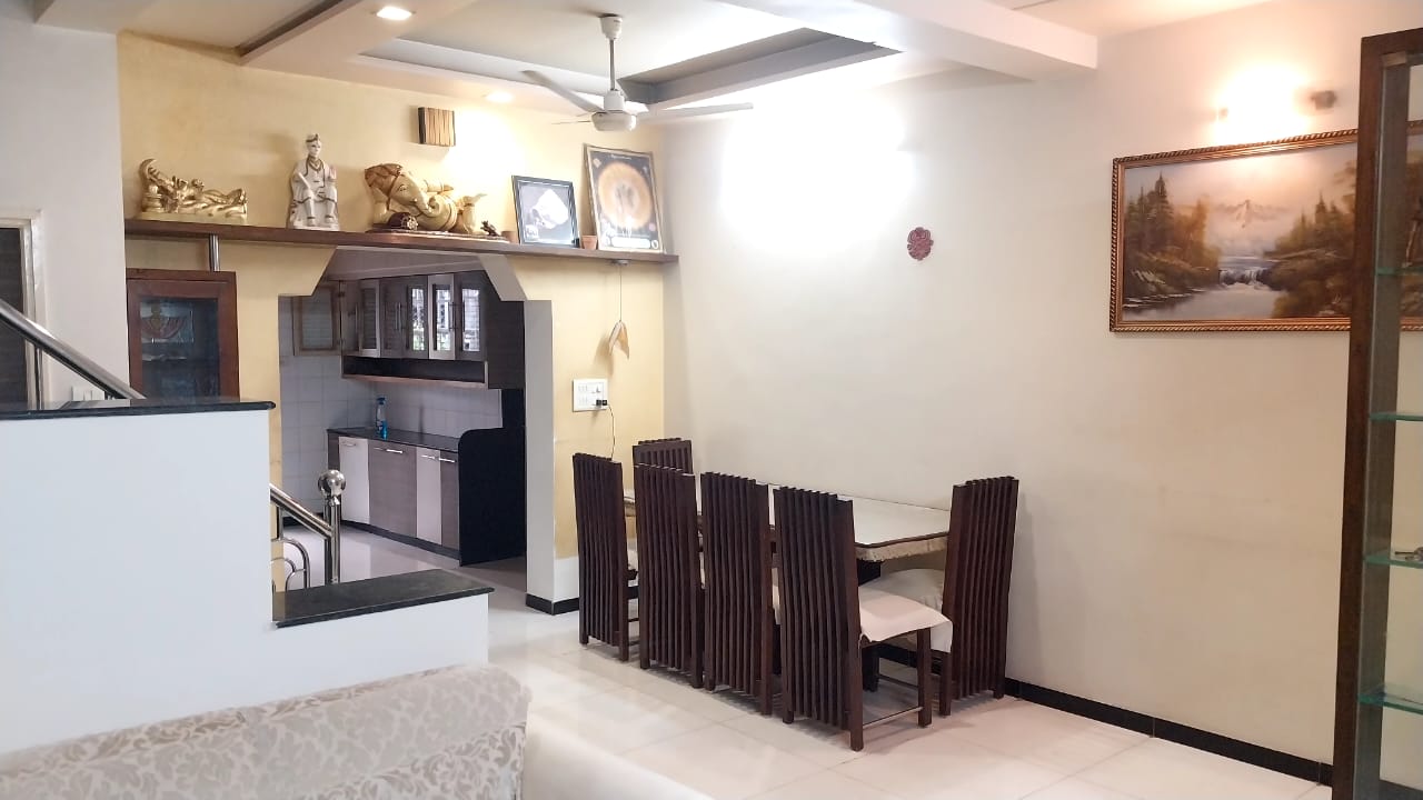 4 BHK 275 Sq. Yrd. Residential Bunglow / Villa for Rent in Thaltej Ahmedabad - Media 9