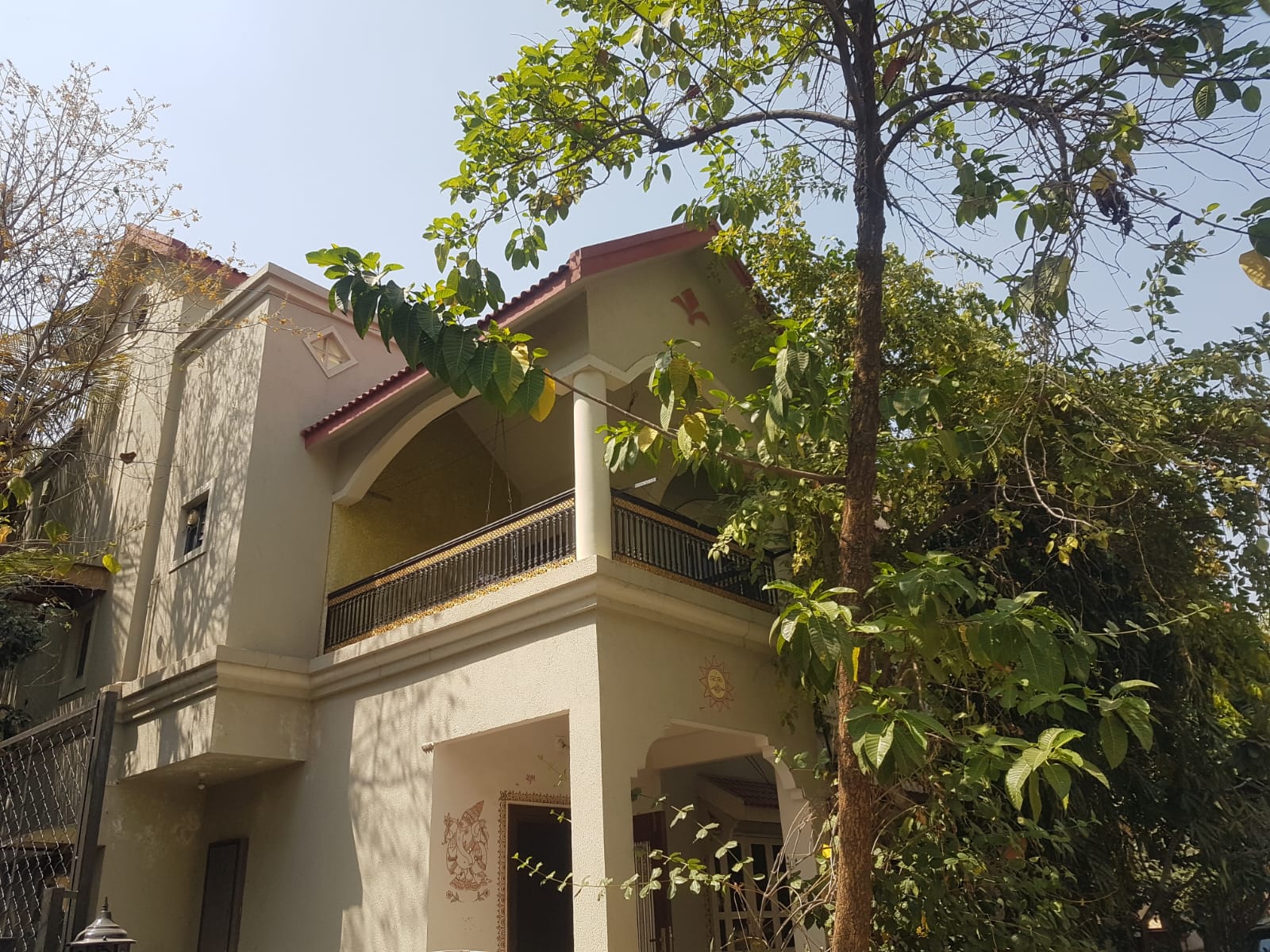 4 BHK 275 Sq. Yrd. Residential Bunglow / Villa for Rent in Thaltej Ahmedabad