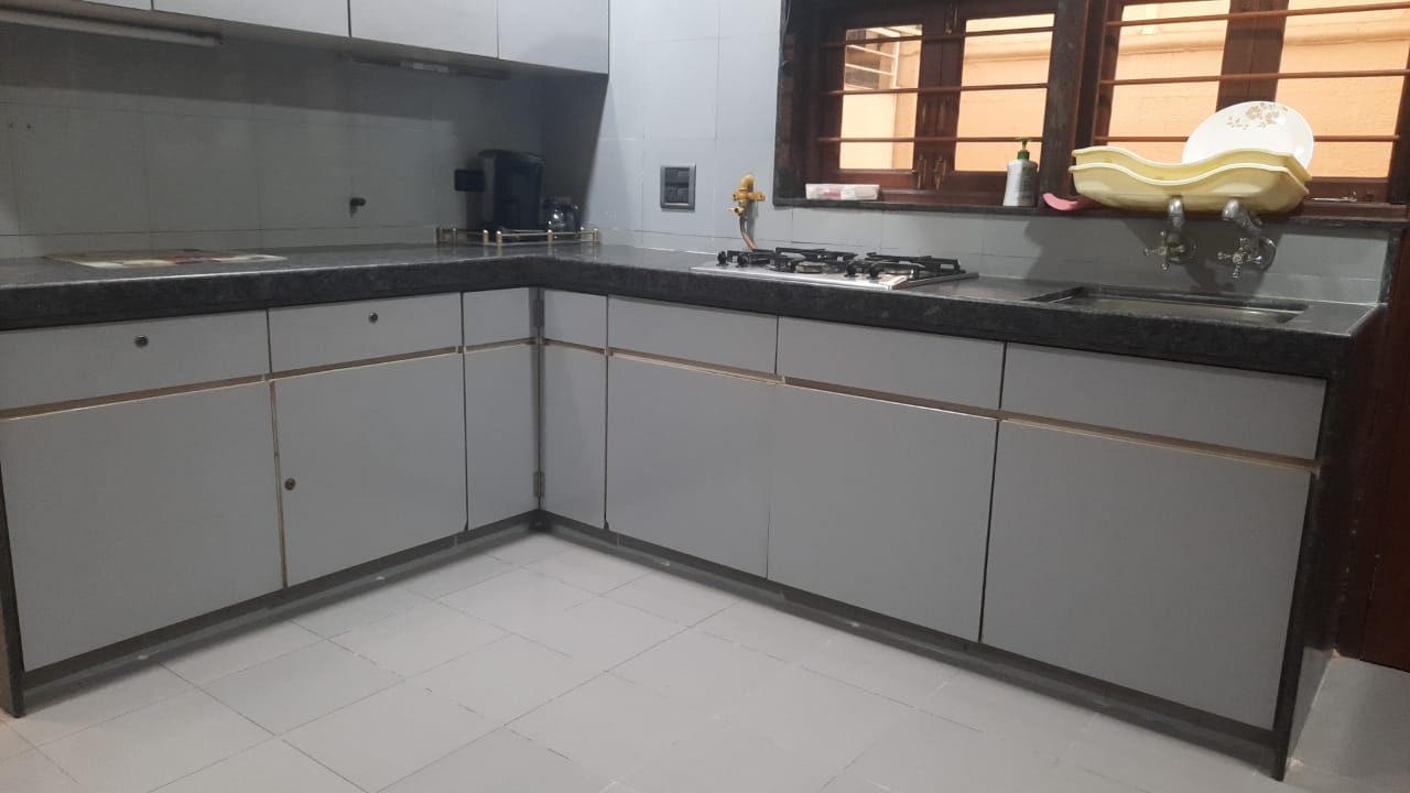 4 BHK 330 Sq. Yrd. Residential Bunglow / Villa for Rent in Thaltej Ahmedabad - Media 3
