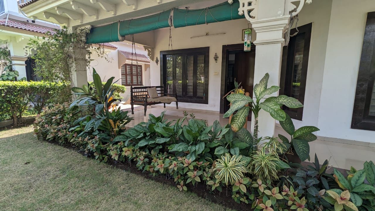 4 BHK 475 Sq. Yrd. Residential Bunglow / Villa for Rent in Thaltej Ahmedabad - Media 2