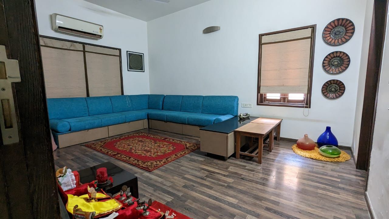 4 BHK 475 Sq. Yrd. Residential Bunglow / Villa for Rent in Thaltej Ahmedabad