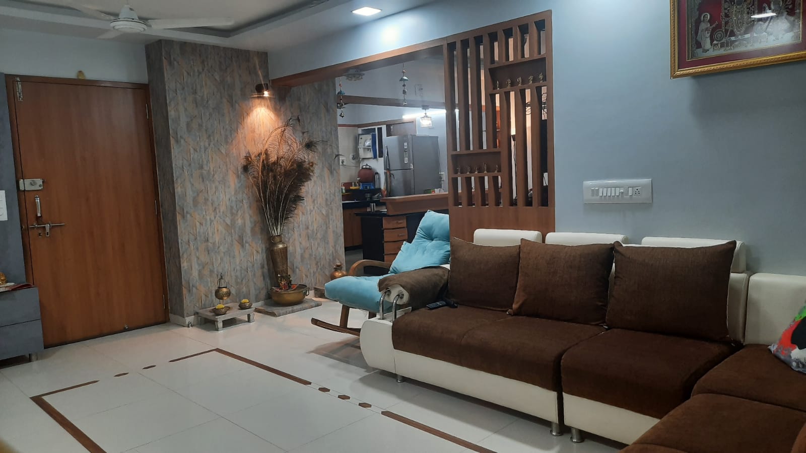 3 BHK 2100 Sq. Ft. Residential Flat / Appartment for Sell in Thaltej Ahmedabad - Media 10