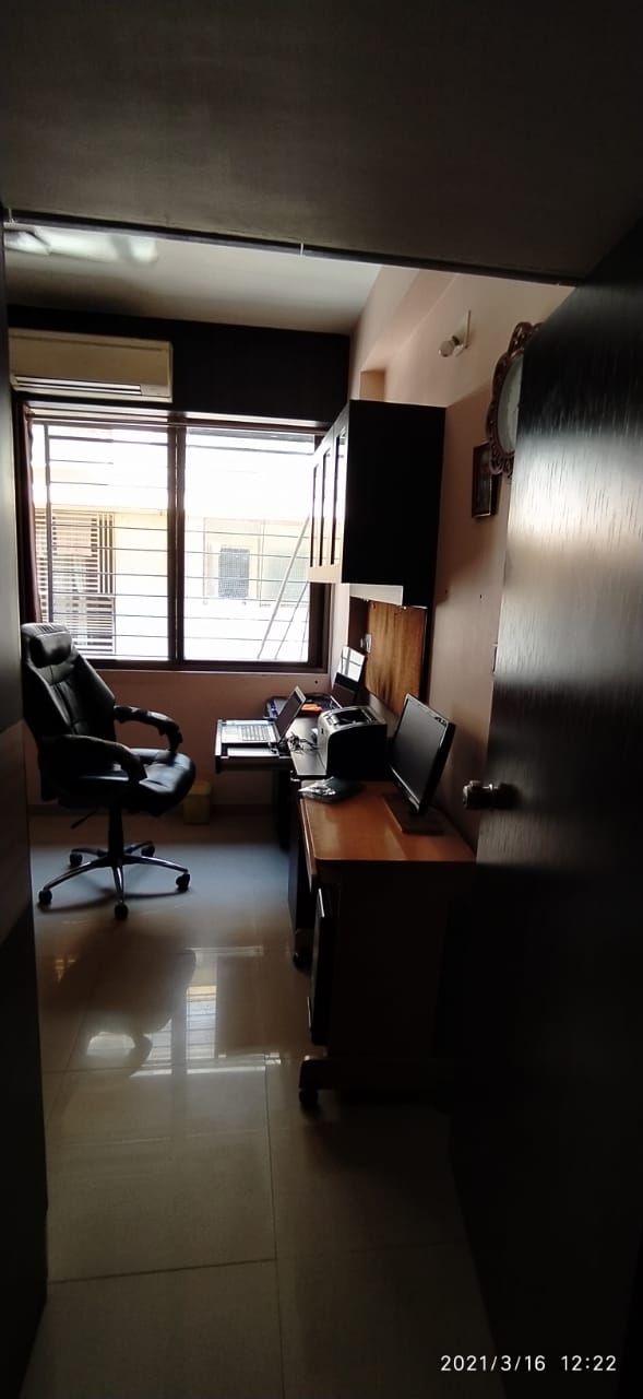 2 BHK 1530 Sq. Ft. Residential Flat / Appartment for Sell in Sola Ahmedabad - Media 13