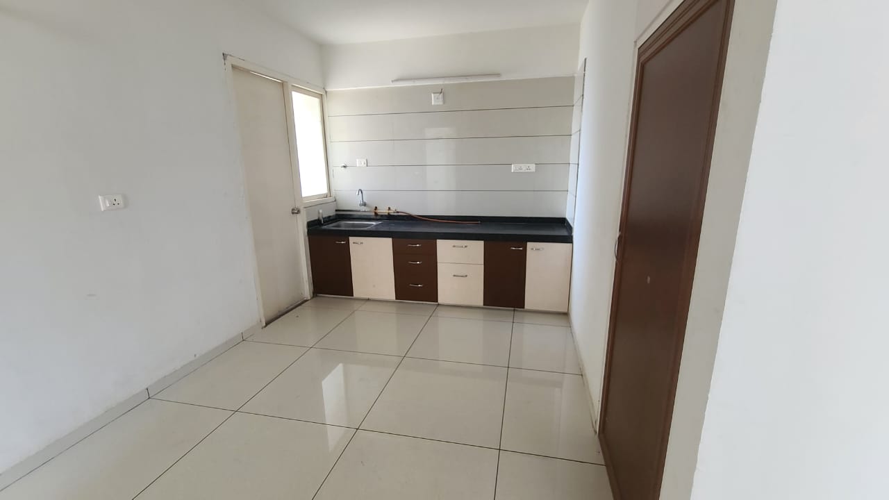 3 BHK 1530 Sq. Ft. Residential Flat / Appartment for Sell in Shilaj Ahmedabad - Media 13