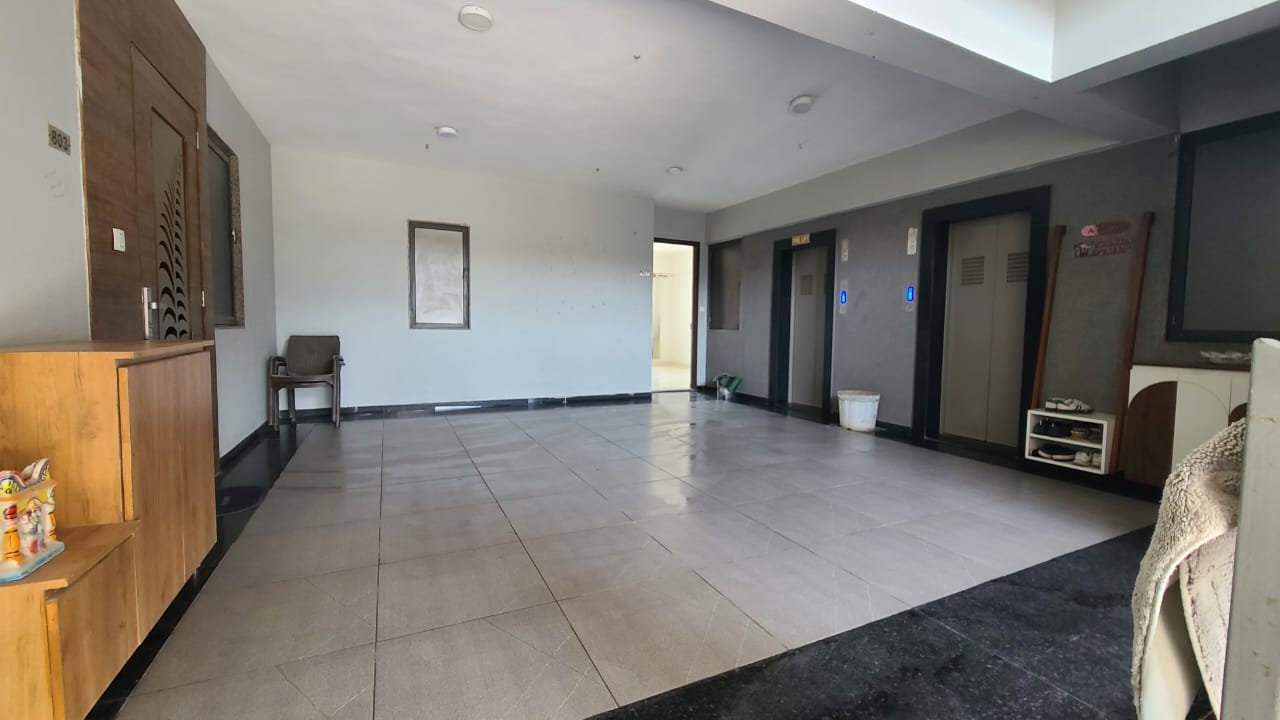 3 BHK 1530 Sq. Ft. Residential Flat / Appartment for Sell in Shilaj Ahmedabad - Media 11