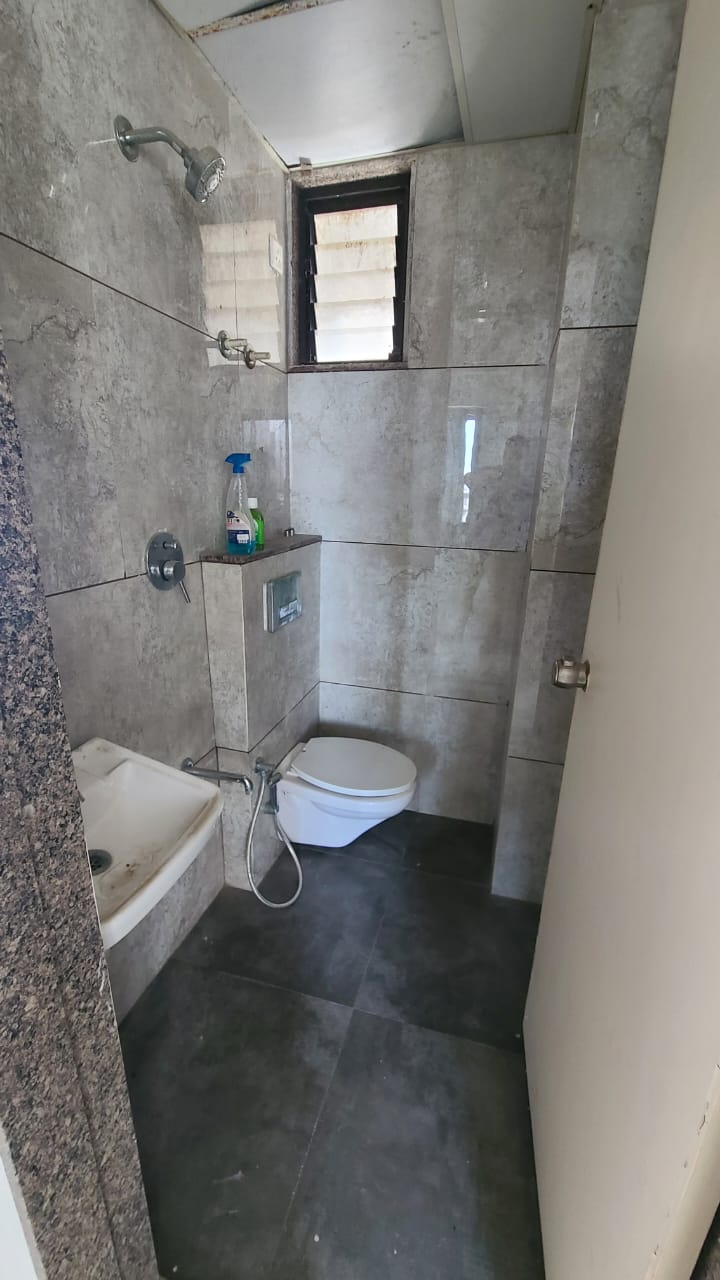 3 BHK 1530 Sq. Ft. Residential Flat / Appartment for Sell in Shilaj Ahmedabad - Media 3