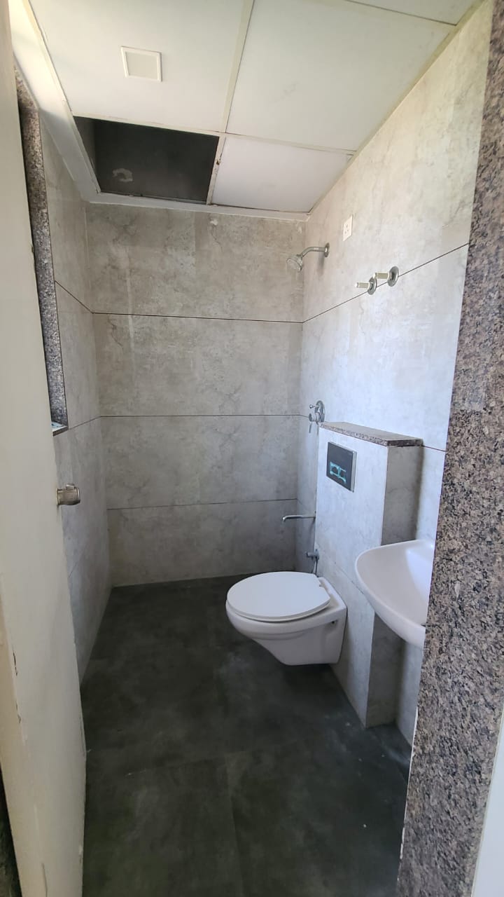 3 BHK 1530 Sq. Ft. Residential Flat / Appartment for Sell in Shilaj Ahmedabad - Media 2
