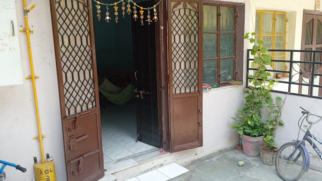 2 BHK 112 Sq. Yrd. Residential Raw House for Sell in Ghatlodia Ahmedabad - Media 3