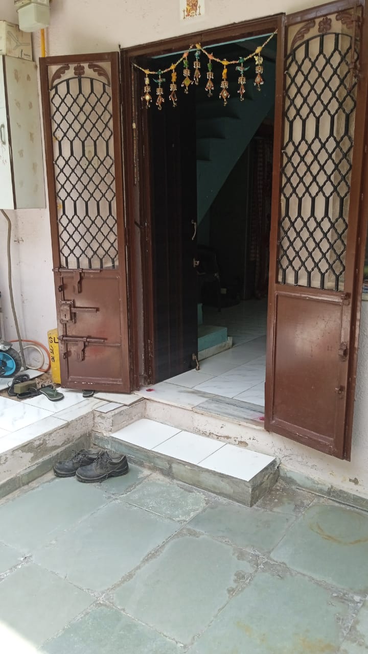 2 BHK 112 Sq. Yrd. Residential Raw House for Sell in Ghatlodia Ahmedabad - Media 2