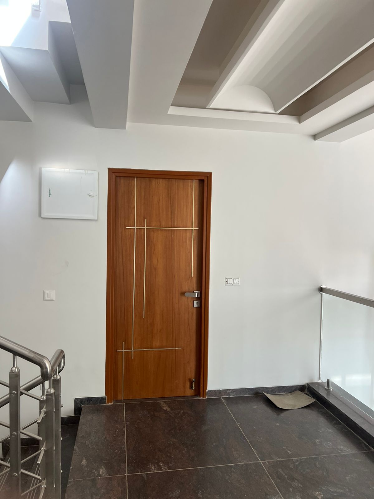 5 BHK 650 Sq. Yrd. Residential Bunglow / Villa for Sell in Sg Highway Ahmedabad - Media 8