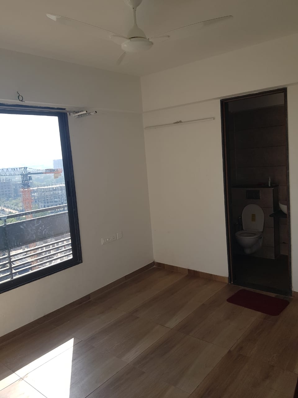 3 BHK 1550 Sq. Ft. Residential Flat / Appartment for Sell in Shilaj Ahmedabad - Media 12