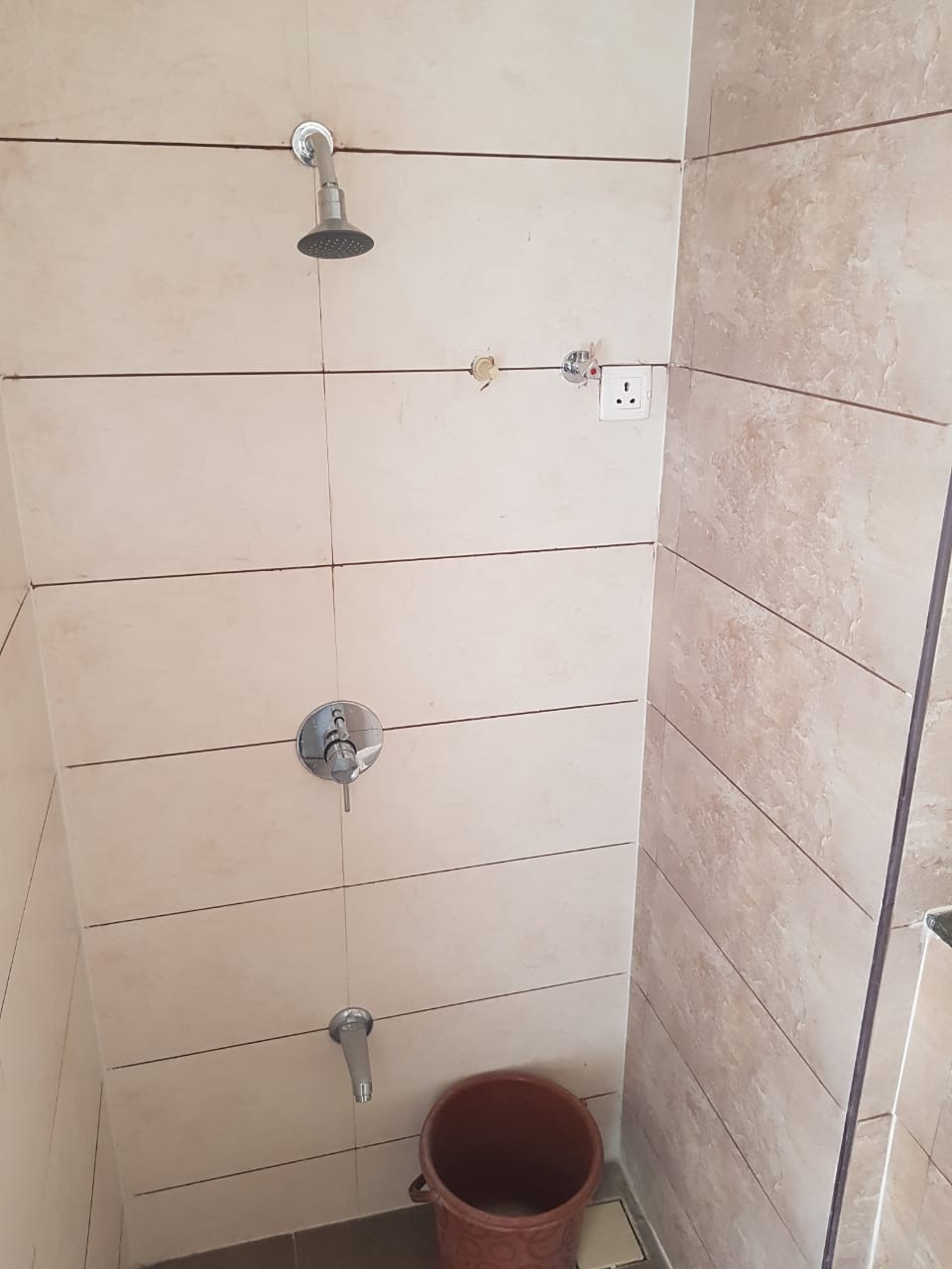 3 BHK 1550 Sq. Ft. Residential Flat / Appartment for Sell in Shilaj Ahmedabad - Media 15