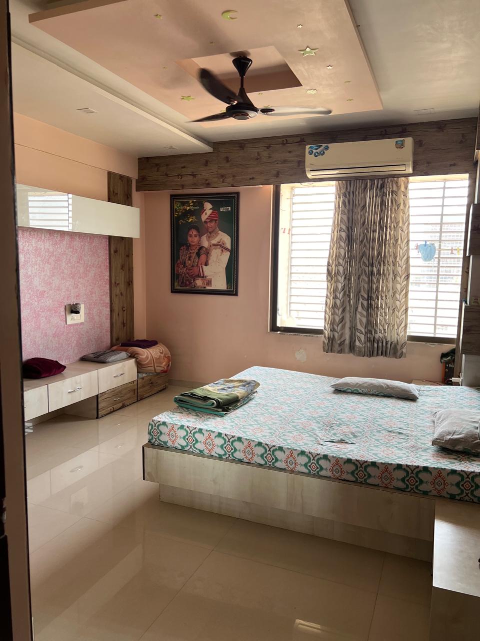 4 BHK 3015 Sq. Ft. Residential Flat / Appartment for Sell in Science City Ahmedabad - Media 3