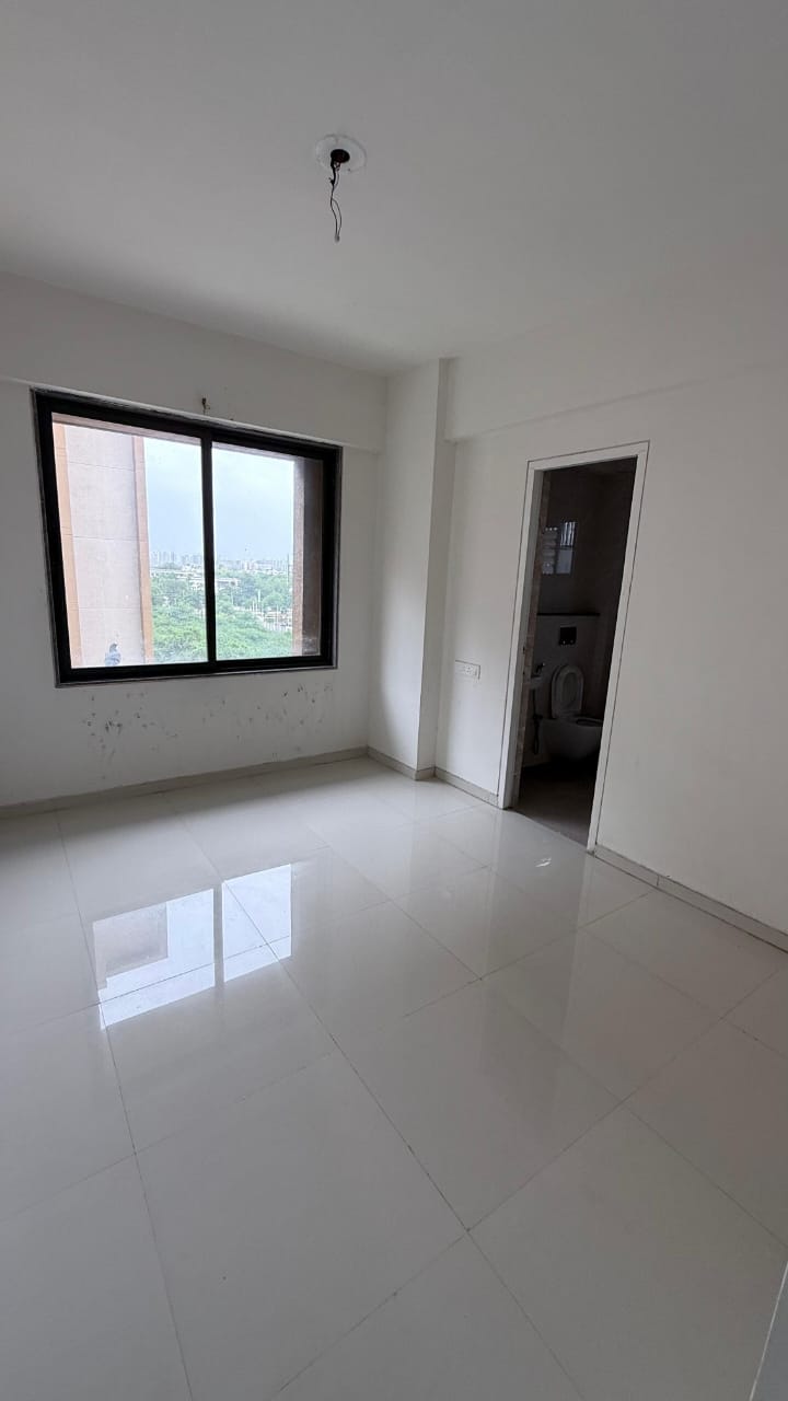 3 BHK 1000 Sq. Ft. Residential Flat / Appartment for Sell in Shilaj Ahmedabad - Media 13