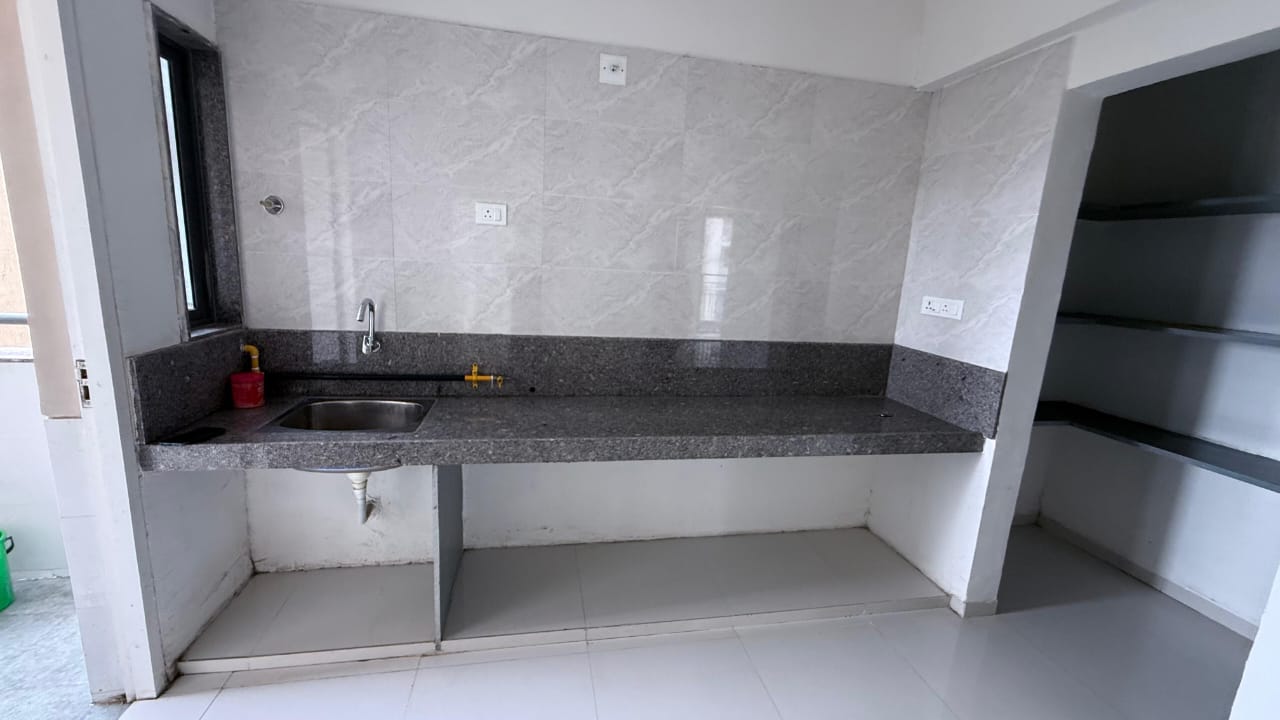 3 BHK 1000 Sq. Ft. Residential Flat / Appartment for Sell in Shilaj Ahmedabad - Media 17