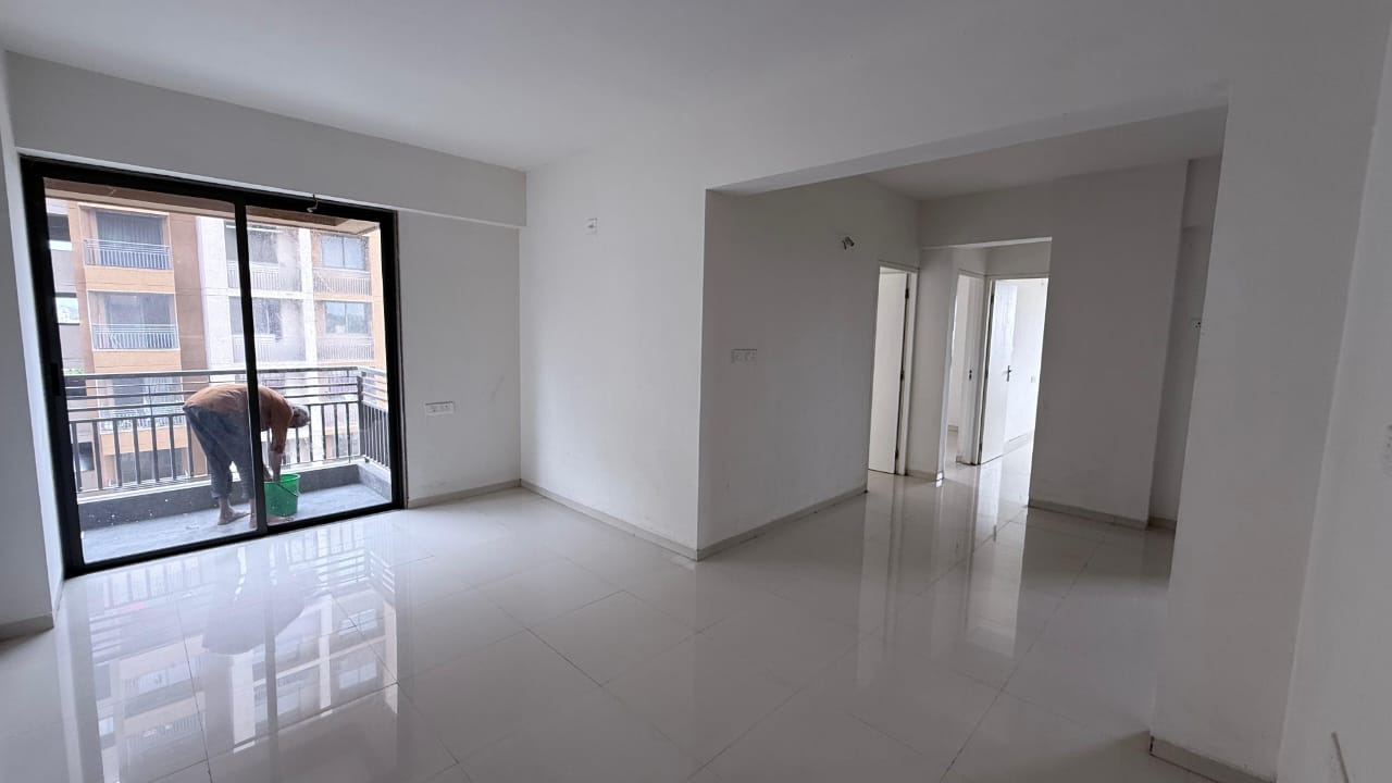 3 BHK 1000 Sq. Ft. Residential Flat / Appartment for Sell in Shilaj Ahmedabad - Media 16