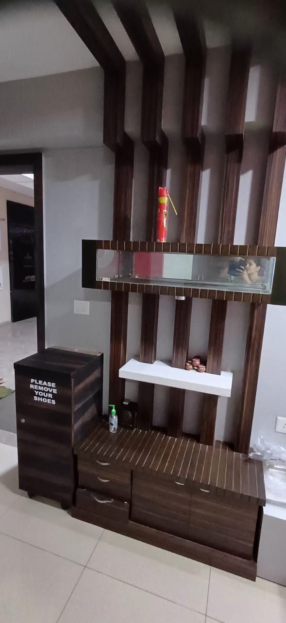 Office 583 Sq. Ft. Commercial Office for Sell in Sg Highway Ahmedabad - Media 8