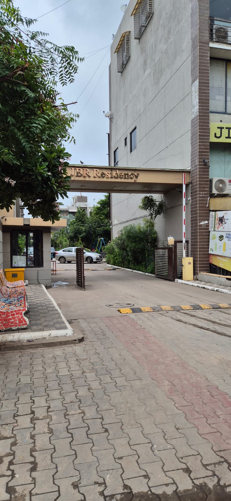 3 BHK 147 Sq. Yrd. Residential Flat / Appartment for Sell in Science City Ahmedabad - Media 6