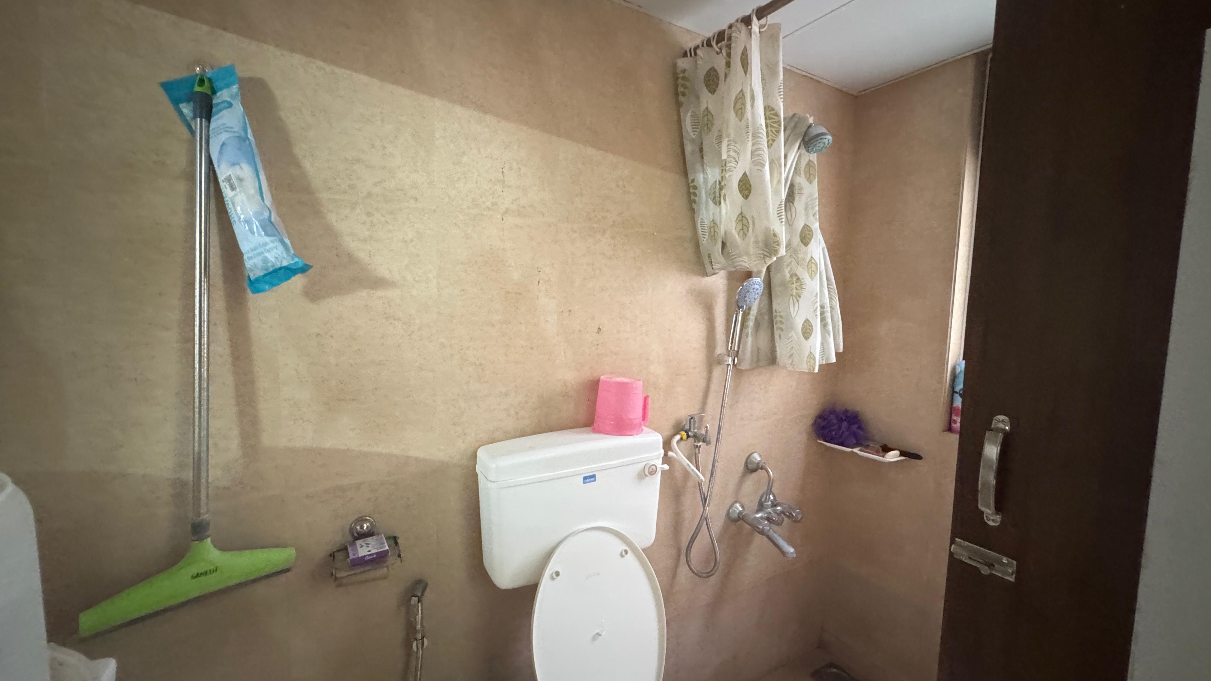 3 BHK 1510 Sq. Ft. Residential Flat / Appartment for Sell in Jagatpur Ahmedabad - Media 6