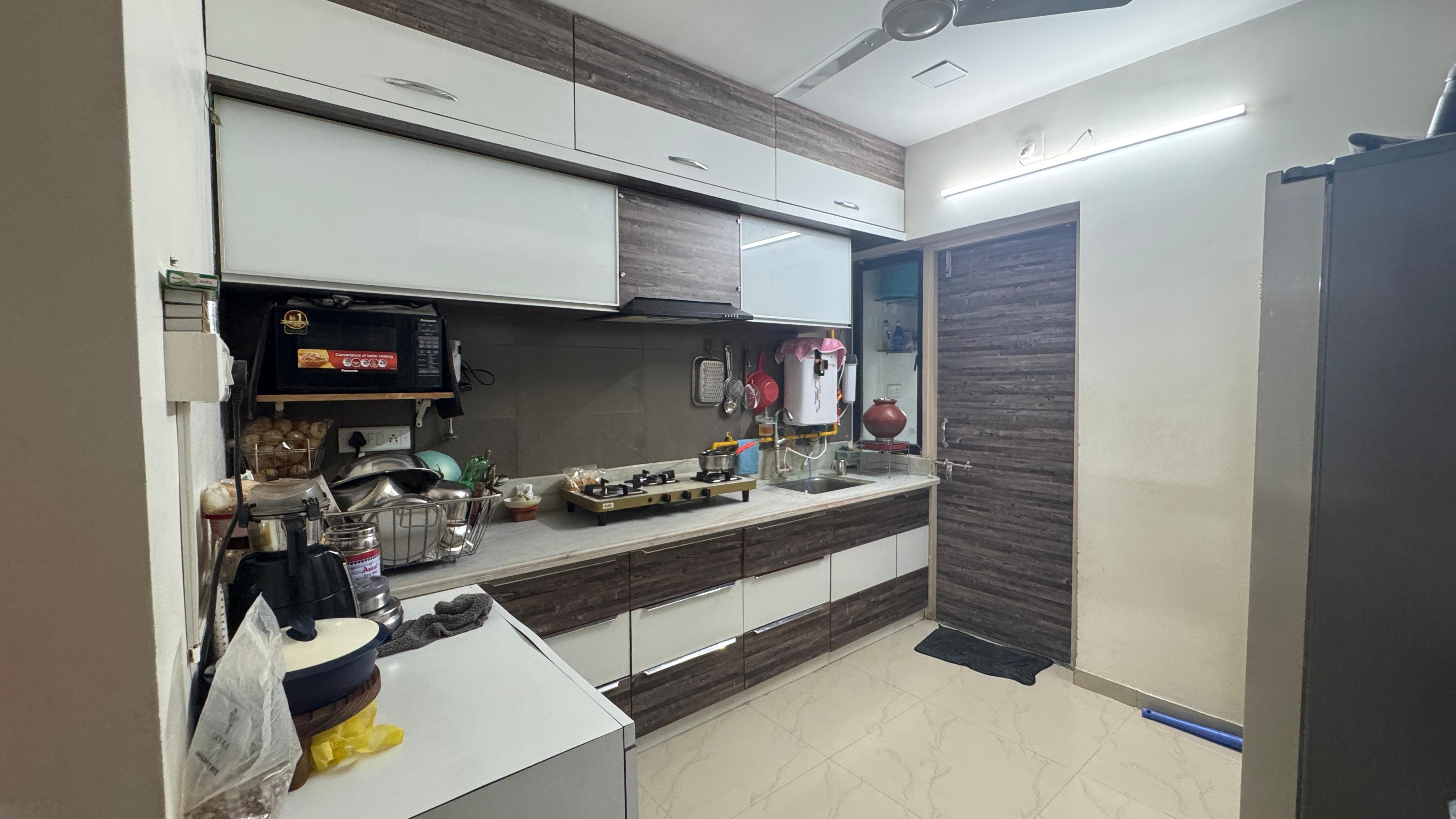 3 BHK 1510 Sq. Ft. Residential Flat / Appartment for Sell in Jagatpur Ahmedabad - Media 5