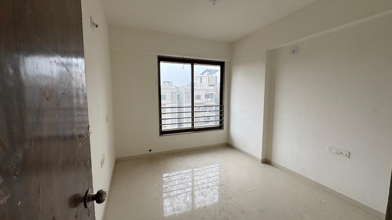 3 BHK 1510 Sq. Ft. Residential Flat / Appartment for Sell in Jagatpur Ahmedabad - Media 16