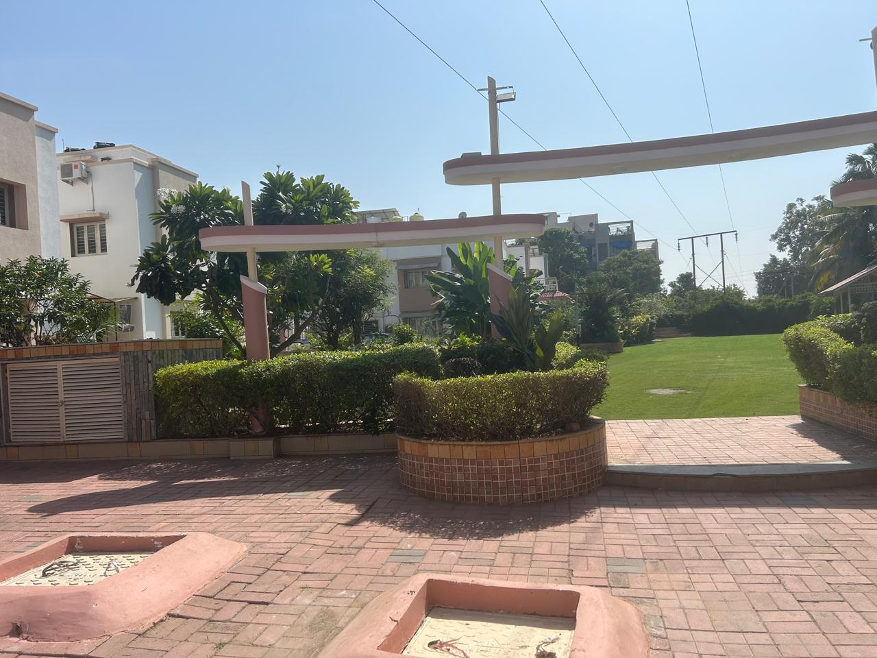 3 BHK 240 Sq. Yrd. Residential Bunglow / Villa for Rent in Shilaj Ahmedabad - Media 2