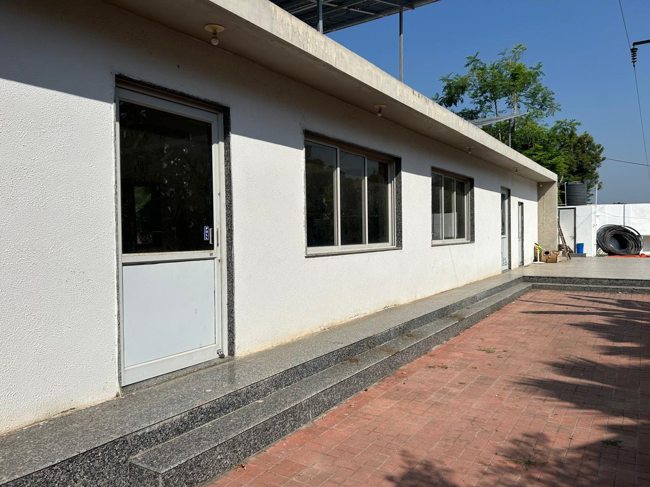 3 BHK 240 Sq. Yrd. Residential Bunglow / Villa for Rent in Shilaj Ahmedabad