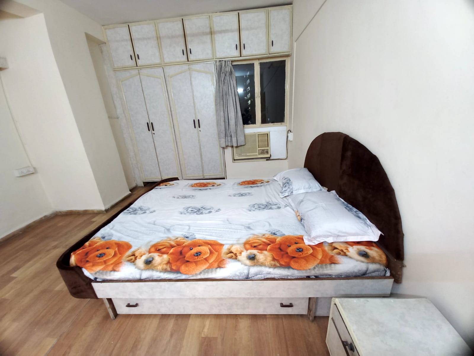 2 BHK 1000 Sq. Ft. Residential Flat / Appartment for Sell in Thaltej Ahmedabad