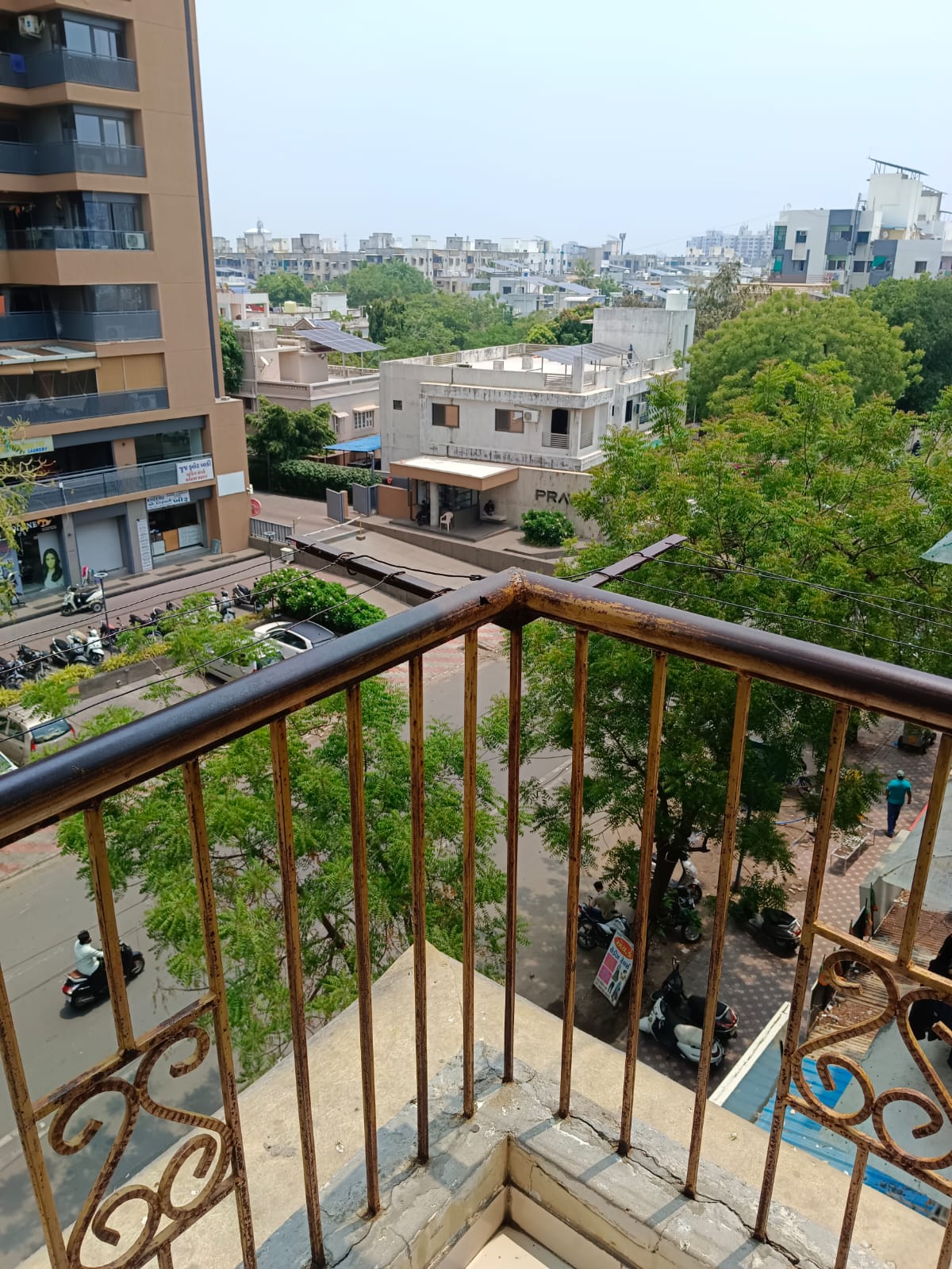 2 BHK 1170 Sq. Ft. Residential Flat / Appartment for Sell in Ghatlodia Ahmedabad - Media 8