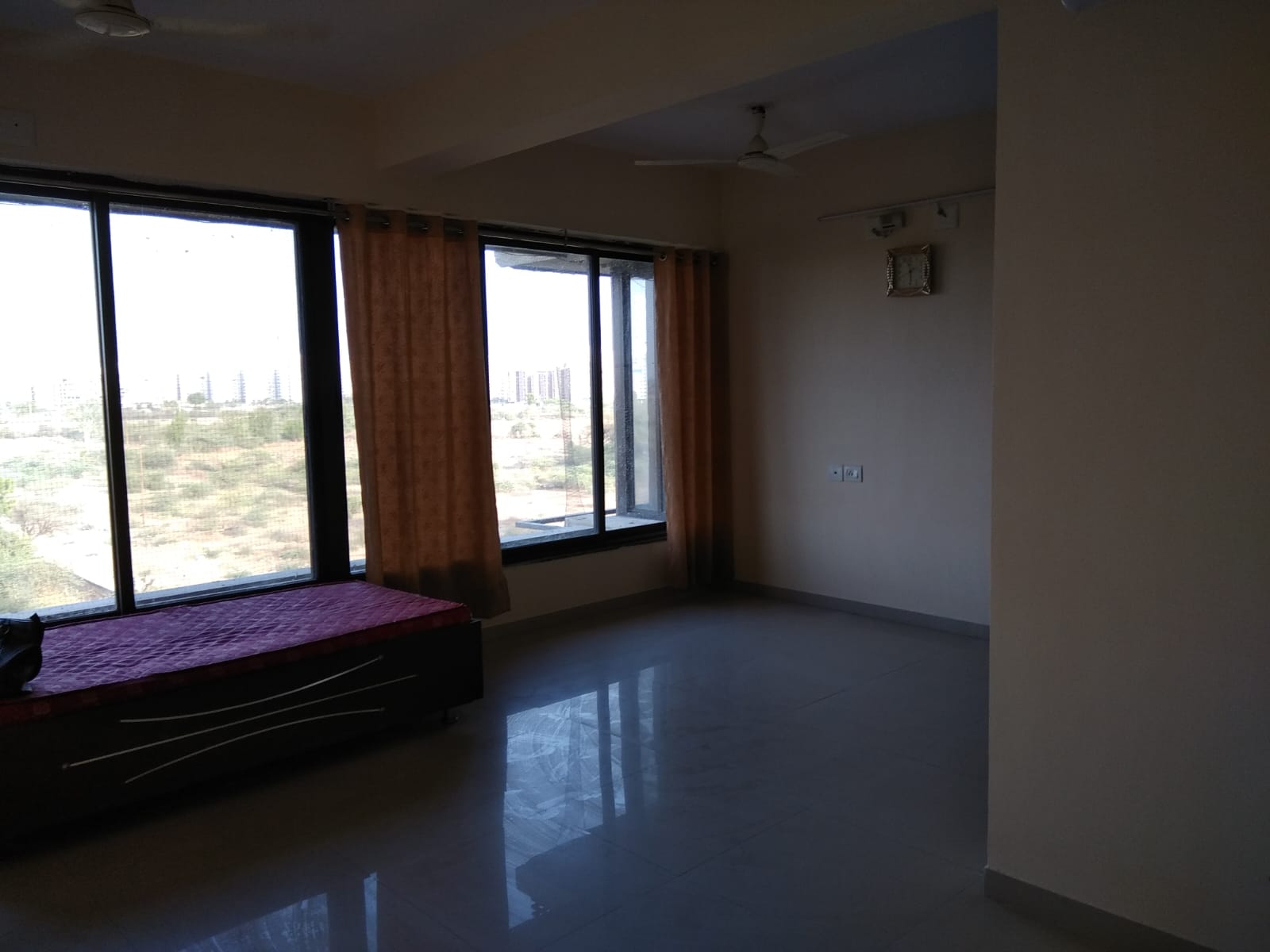 2 BHK 1618 Sq. Ft. Residential Flat / Appartment for Sell in Vaishnodevi Ahmedabad - Media 4