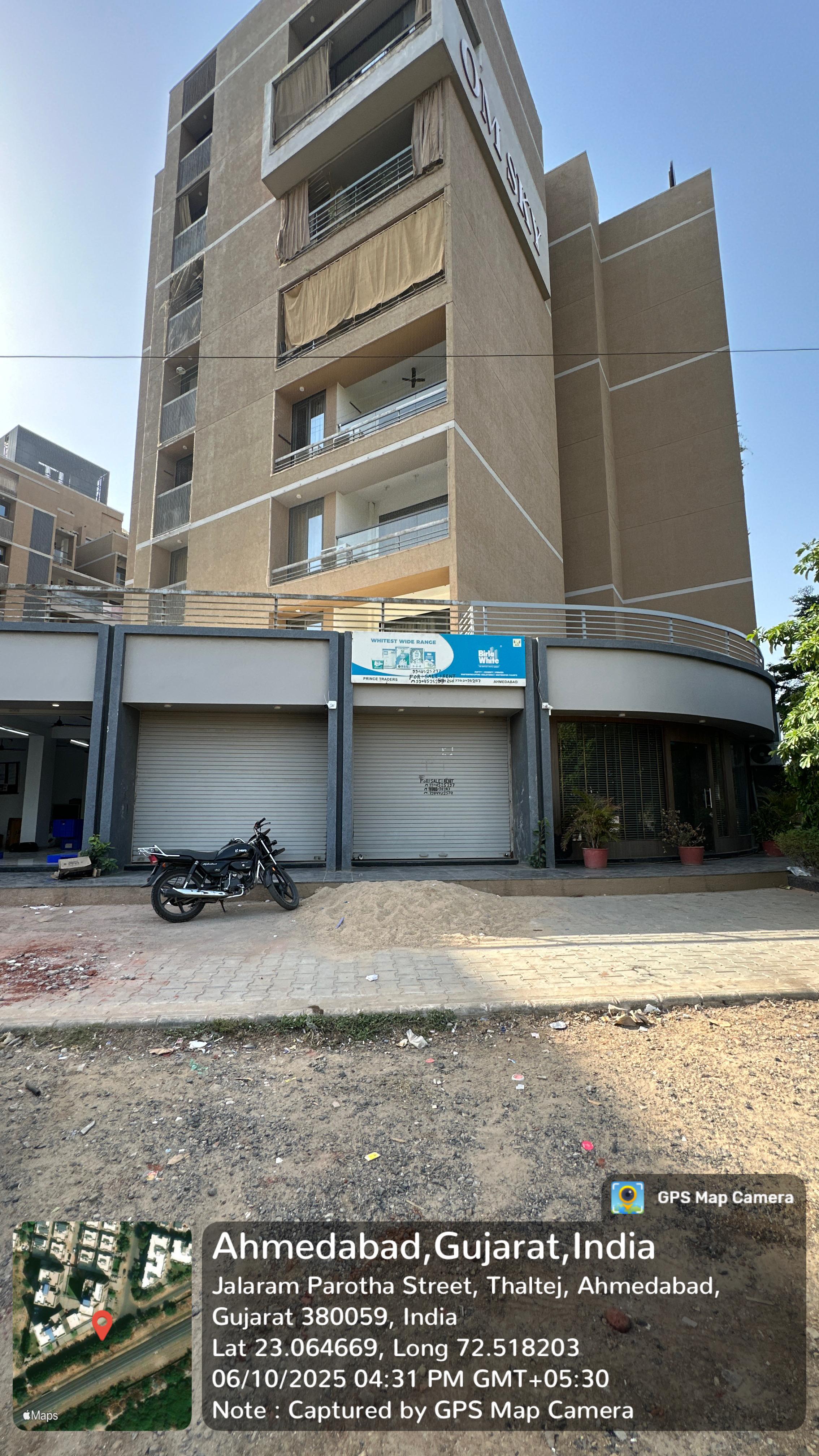 GF 414 Sq. Ft. Commercial Shop for Sell in Science City Ahmedabad