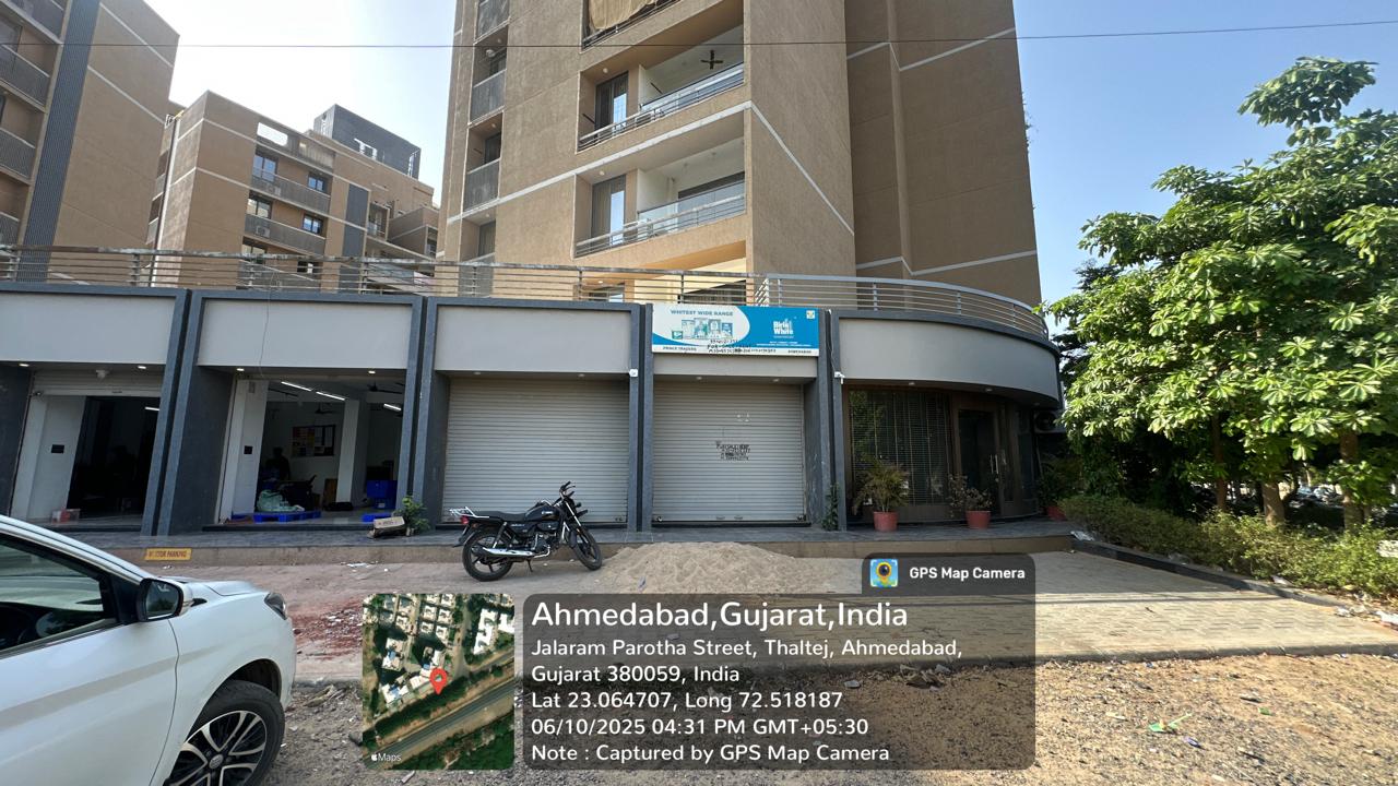 GF 414 Sq. Ft. Commercial Shop for Sell in Science City Ahmedabad - Media 2