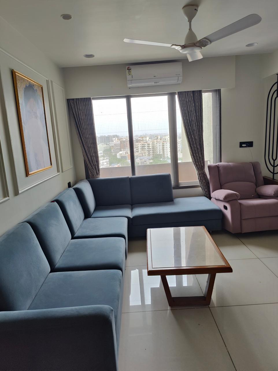 3 BHK 1815 Sq. Ft. Residential Flat / Appartment for Sell in Vastrapur Ahmedabad - Media 13