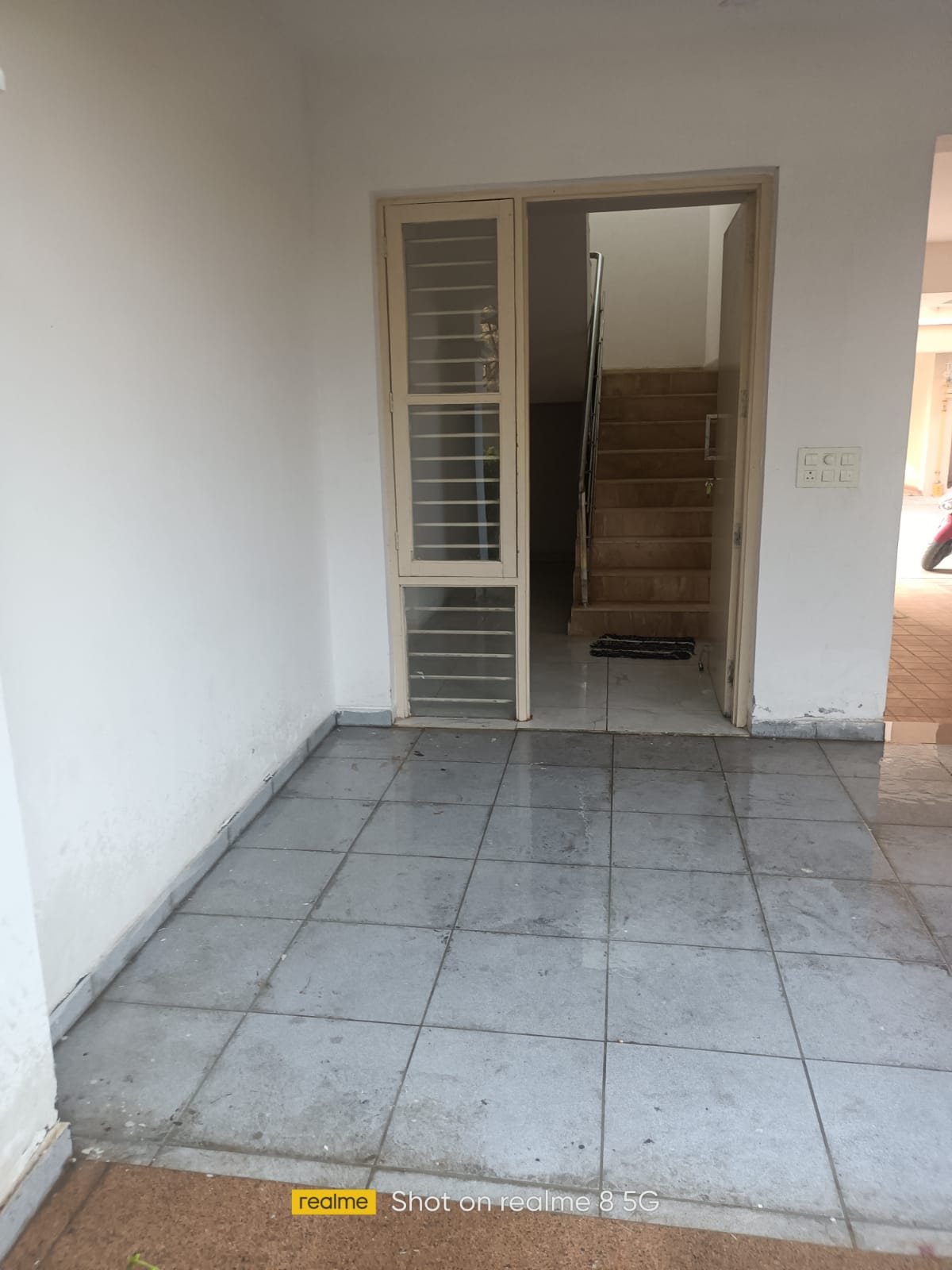 3 BHK 395 Sq. Yrd. Residential Bunglow / Villa for Sell in Vaishnodevi Ahmedabad - Media 17