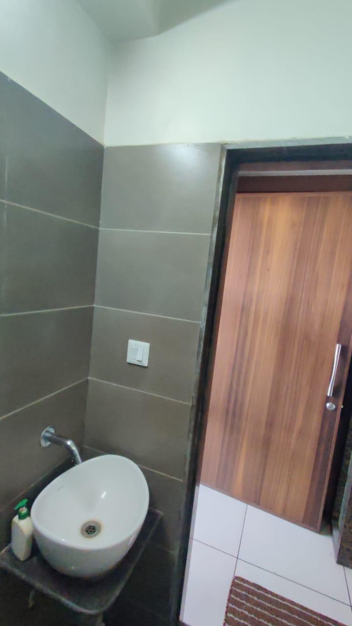 3F 2330 Sq. Ft. Commercial Office for Sell in Thaltej Ahmedabad - Media 5