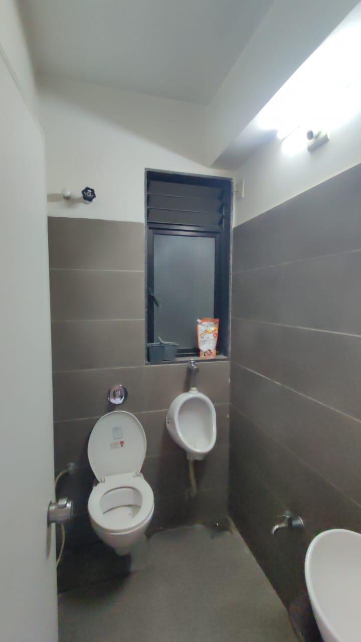 3F 2330 Sq. Ft. Commercial Office for Sell in Thaltej Ahmedabad - Media 4