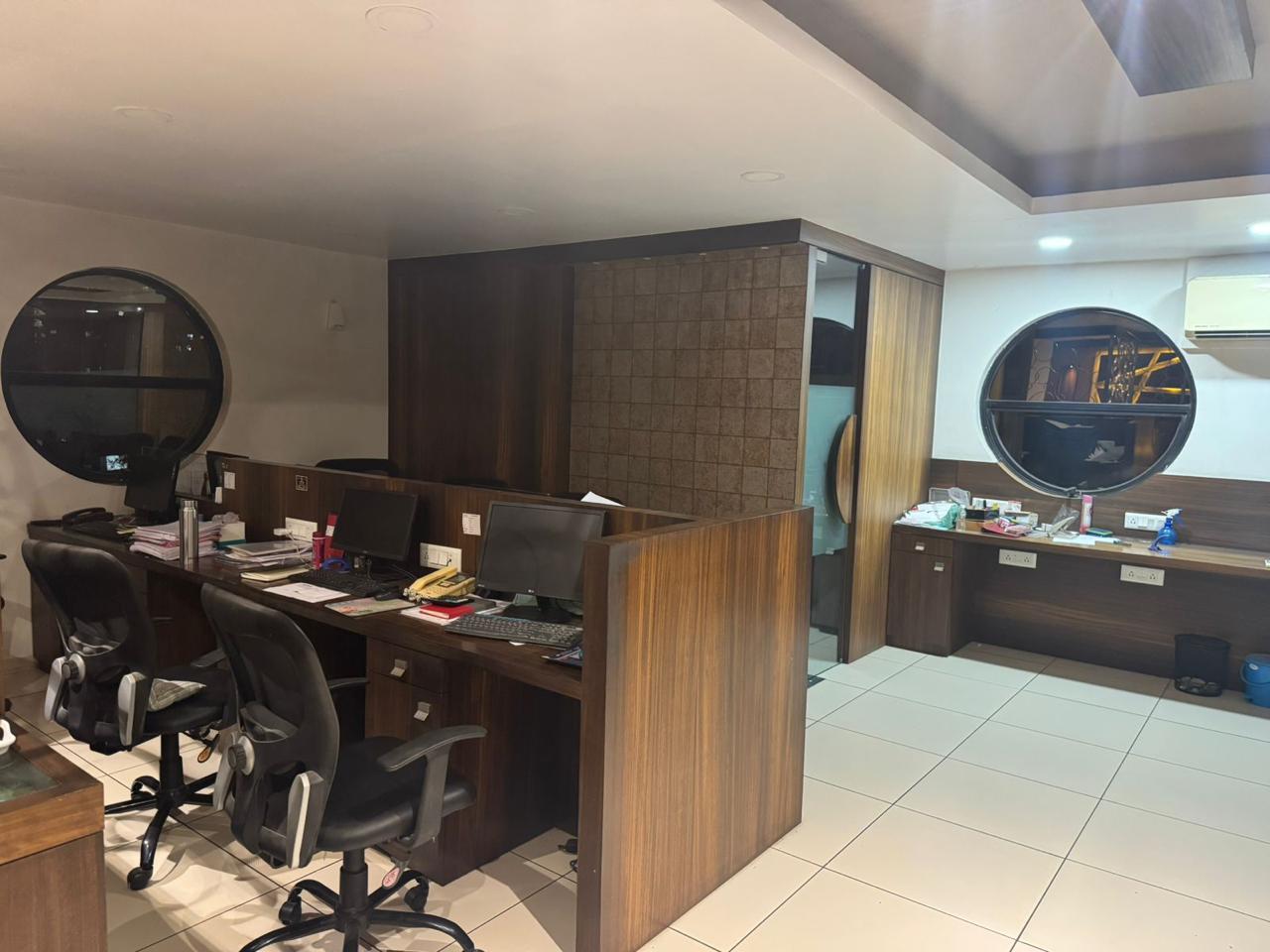3F 2330 Sq. Ft. Commercial Office for Sell in Thaltej Ahmedabad - Media 16