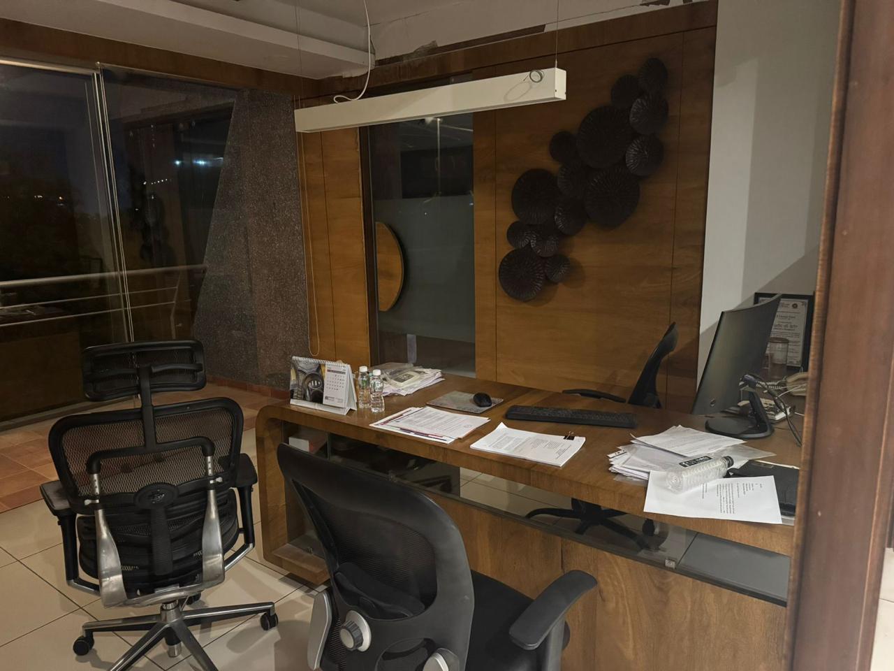3F 2330 Sq. Ft. Commercial Office for Sell in Thaltej Ahmedabad