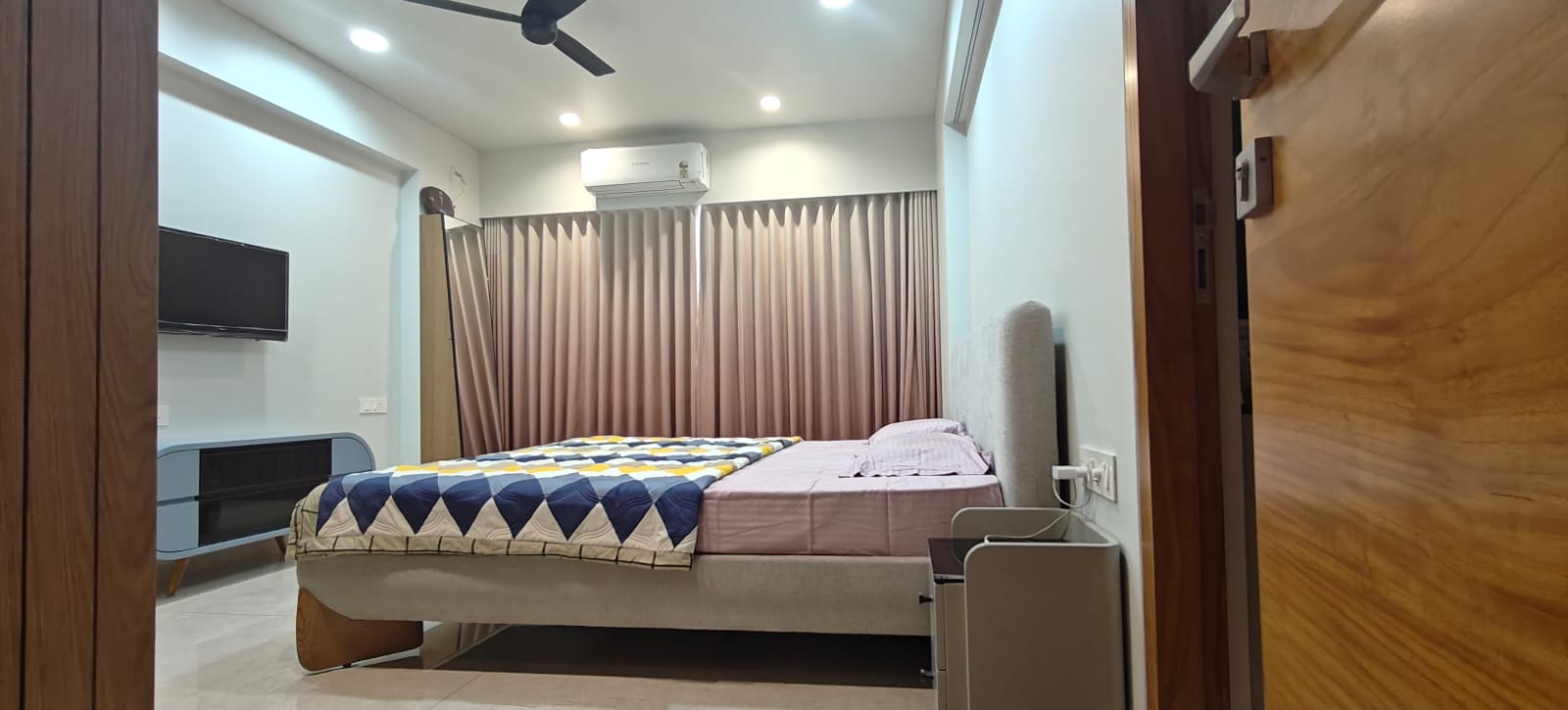 4 BHK 361 Sq. Yrd. Residential Flat / Appartment for Sell in Gota Ahmedabad - Media 18