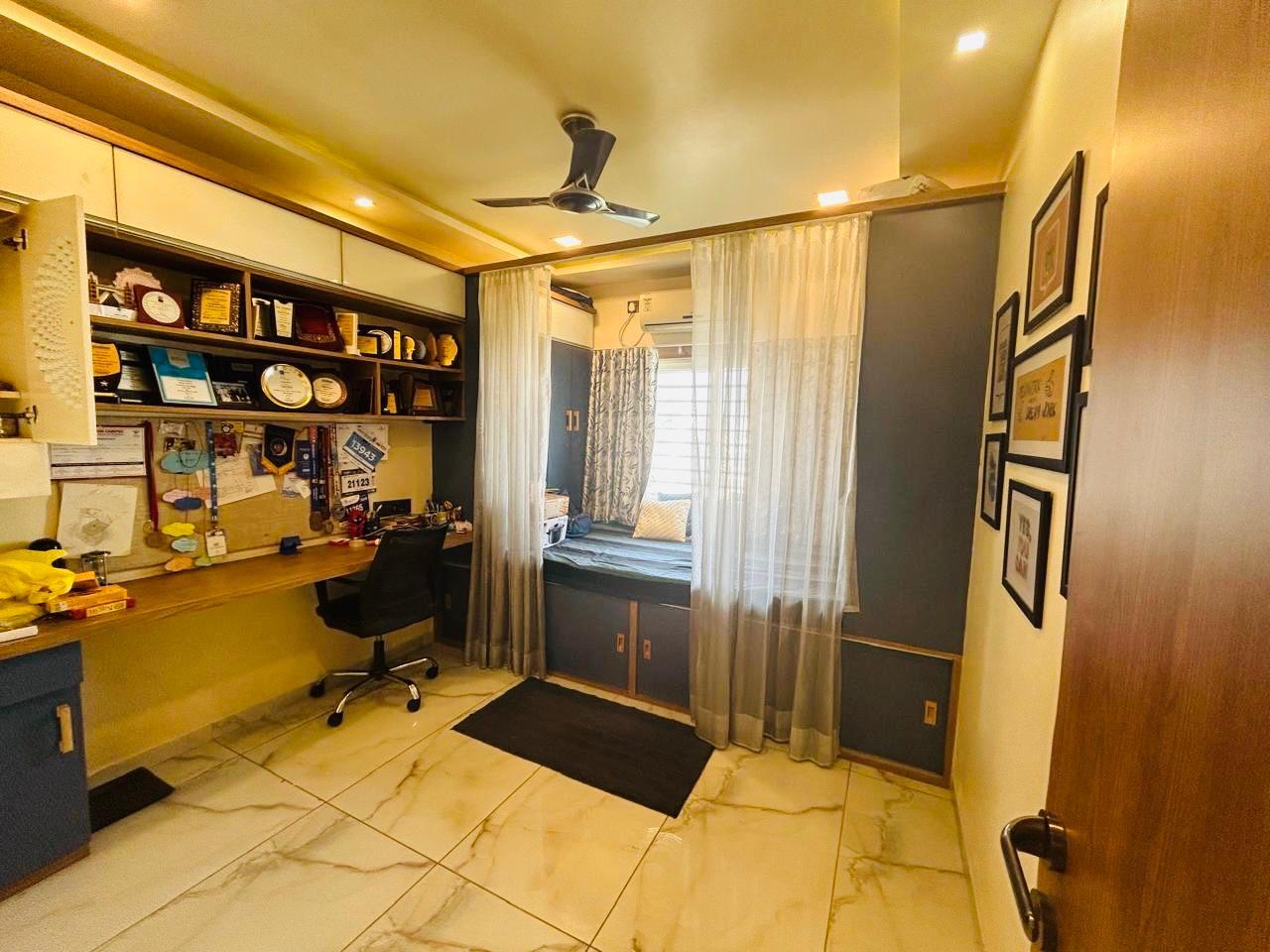 3 BHK 1729 Sq. Ft. Residential Flat / Appartment for Sell in Jagatpur Ahmedabad - Media 7