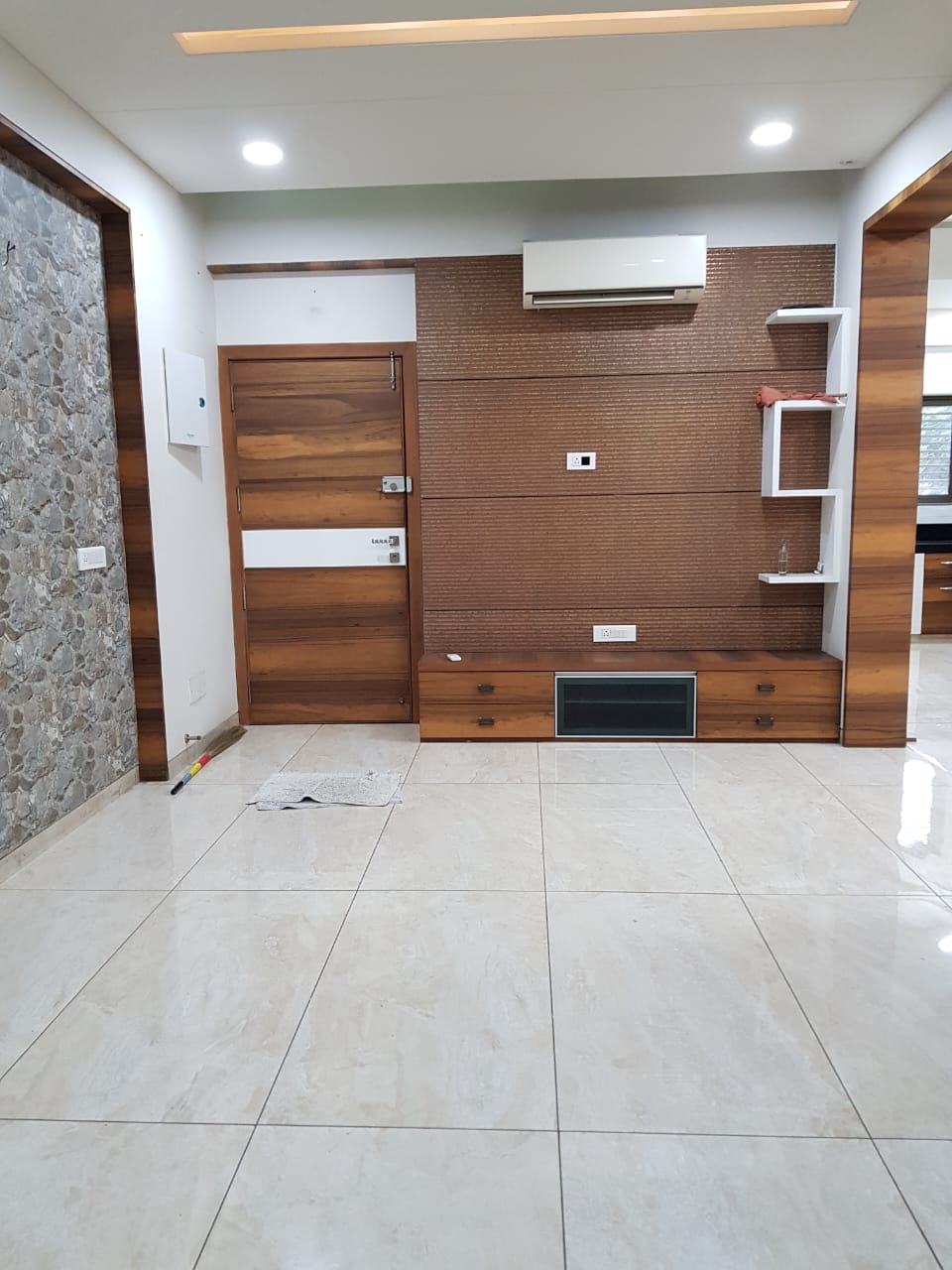 3 BHK 1980 Sq. Ft. Residential Flat / Appartment for Sell in Science City Ahmedabad - Media 6