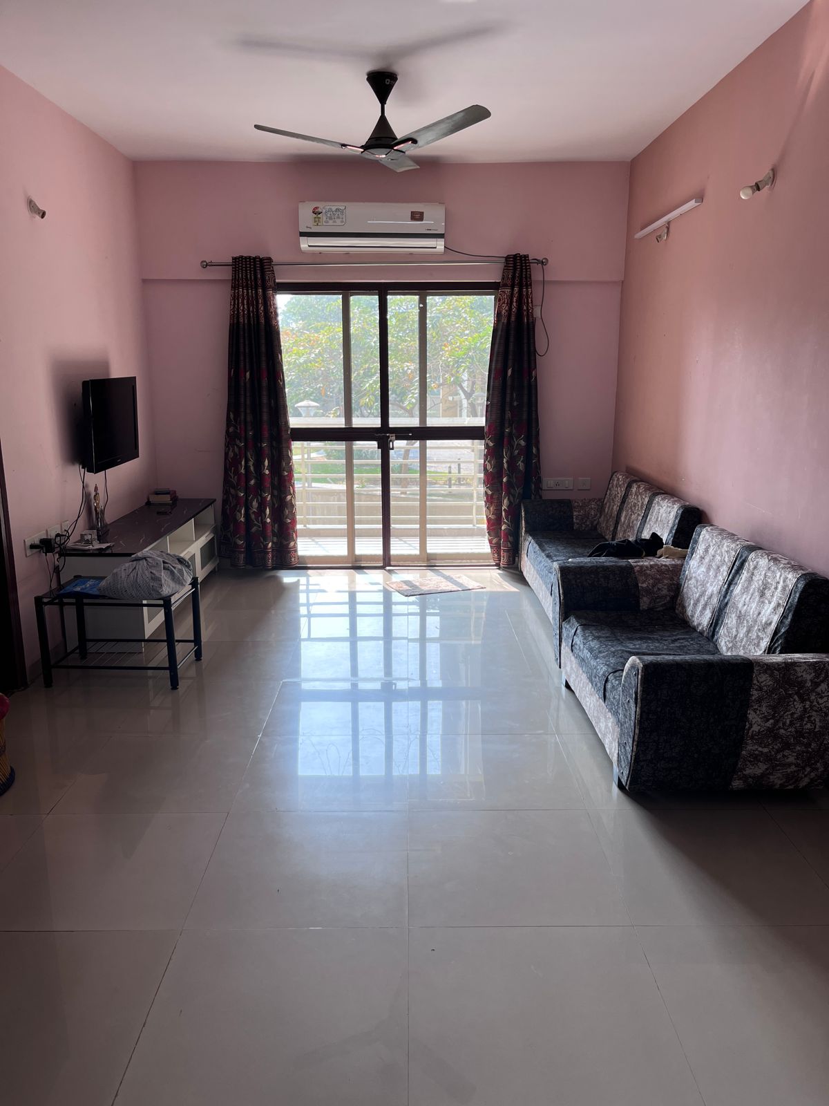 2.5 Bhk 1350 Sq. Ft. Residential Flat / Appartment for Sell in Vaishnodevi Ahmedabad - Media 8