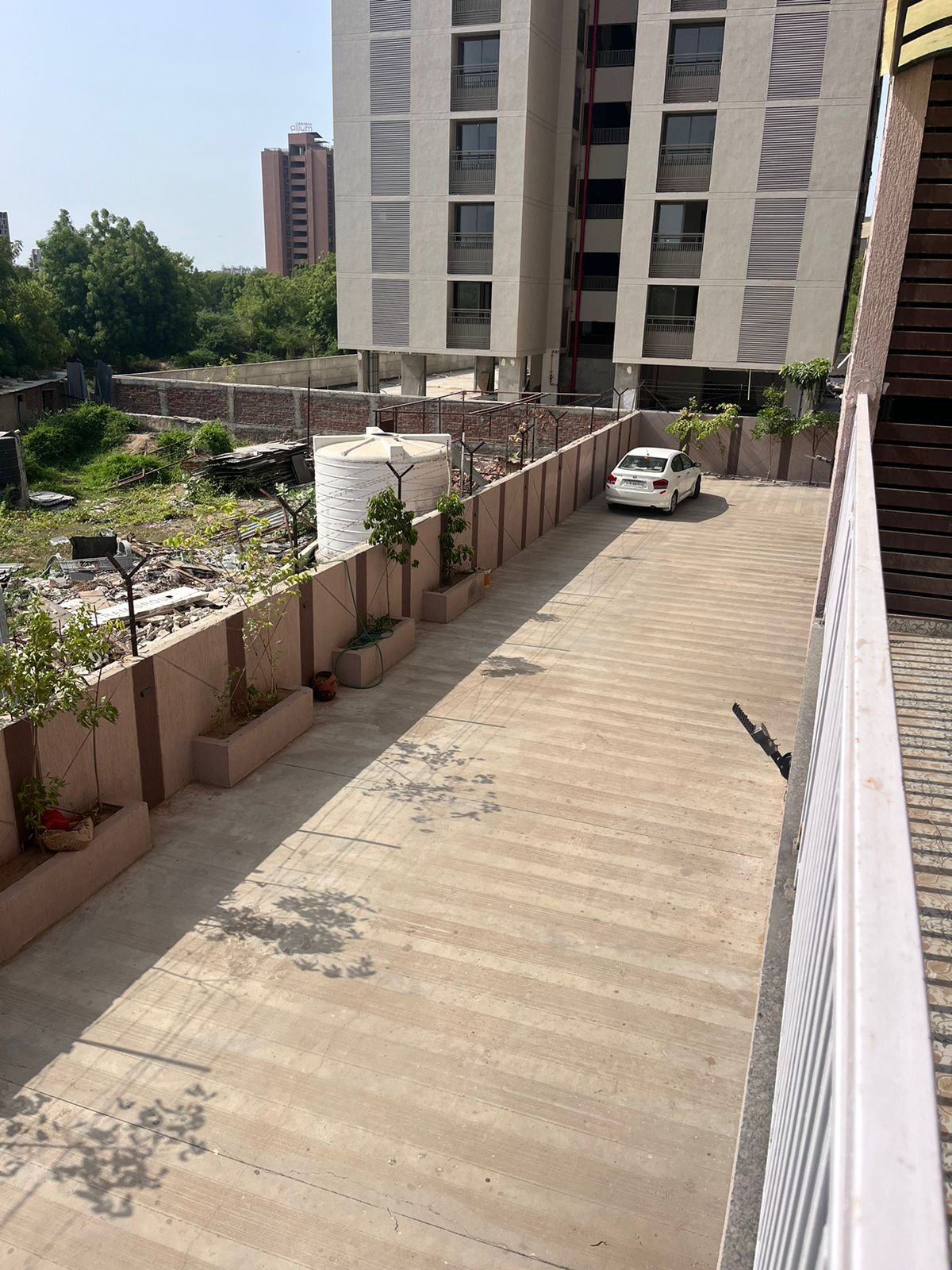 3 BHK 1500 Sq. Ft. Residential Flat / Appartment for Sell in Tragad Ahmedabad - Media 18
