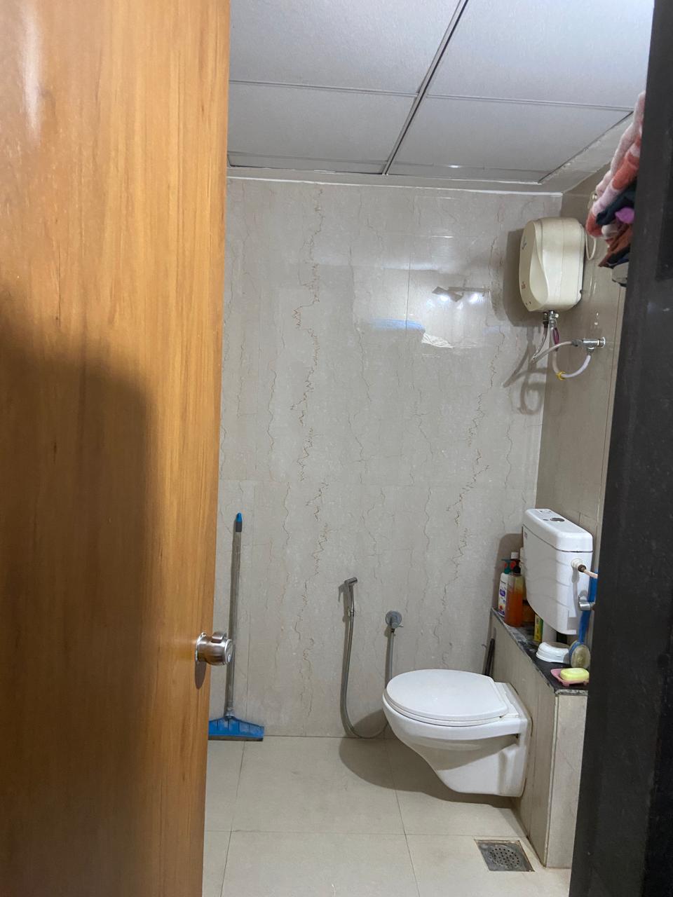3 BHK 2070 Sq. Ft. Residential Flat / Appartment for Sell in Gota Ahmedabad - Media 6