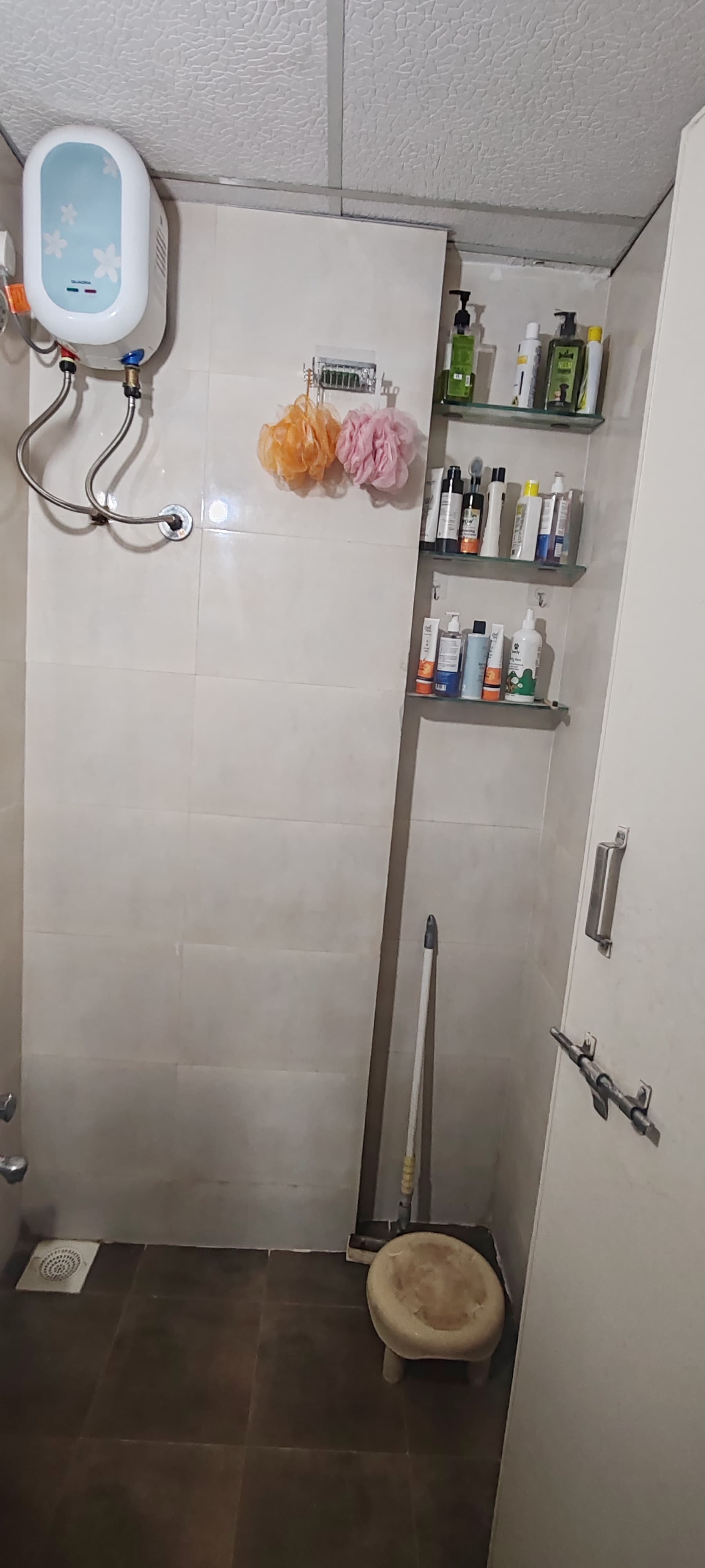 1 BHK 630 Sq. Ft. Residential Flat / Appartment for Sell in Jagatpur Ahmedabad - Media 6