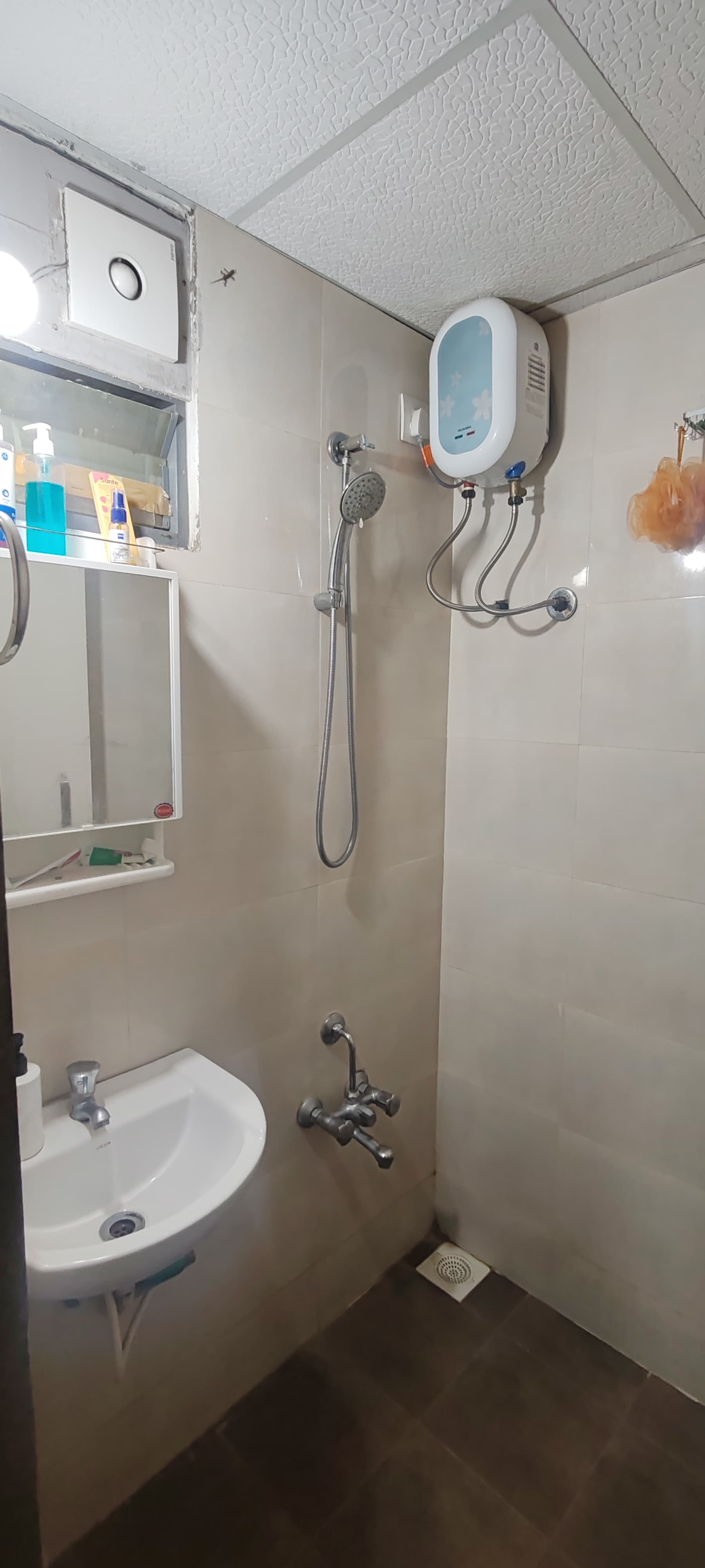 1 BHK 630 Sq. Ft. Residential Flat / Appartment for Sell in Jagatpur Ahmedabad - Media 9