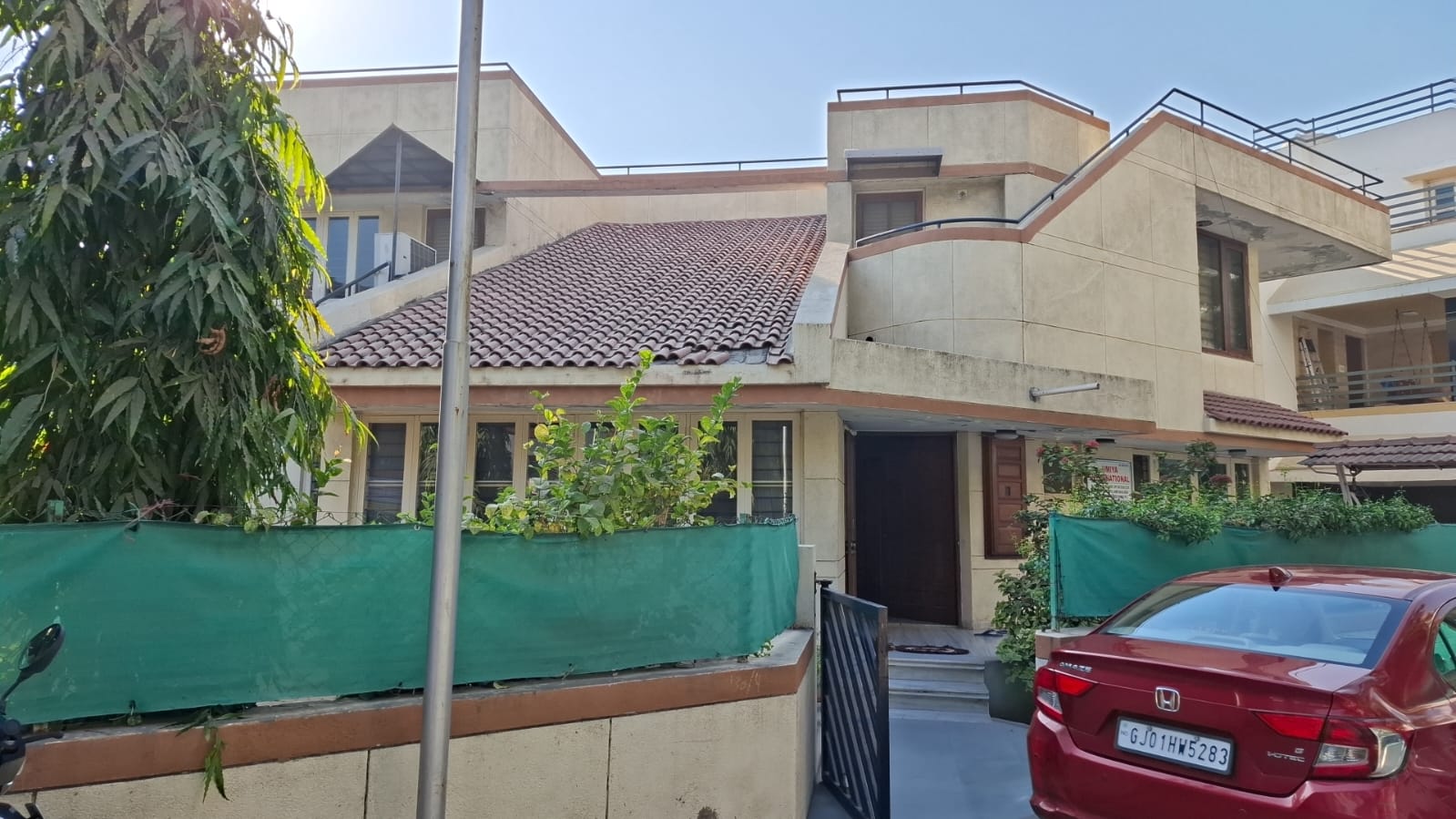 3 BHK 325 Sq. Yrd. Residential Bunglow / Villa for Sell in Sola Ahmedabad - Media 2